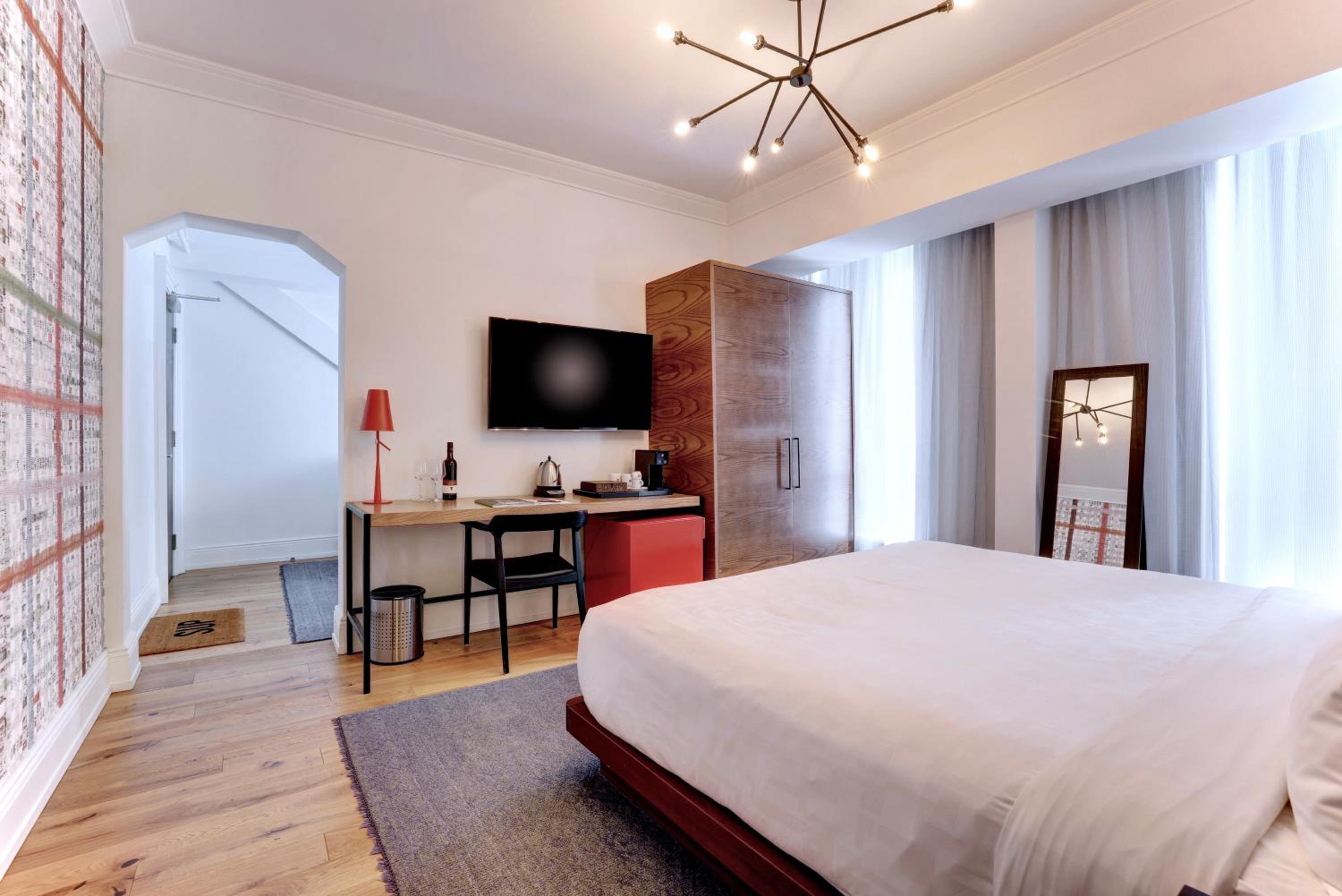 King Suite - Photo 1