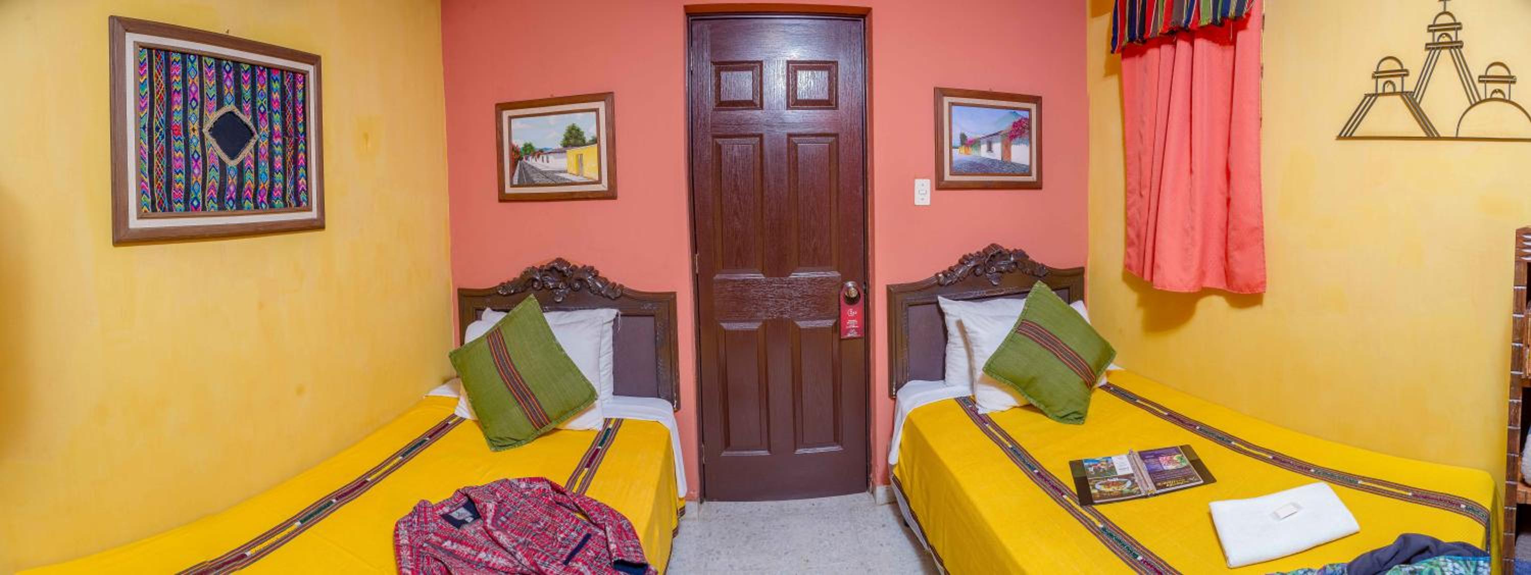 Standard Twin Room photo 2