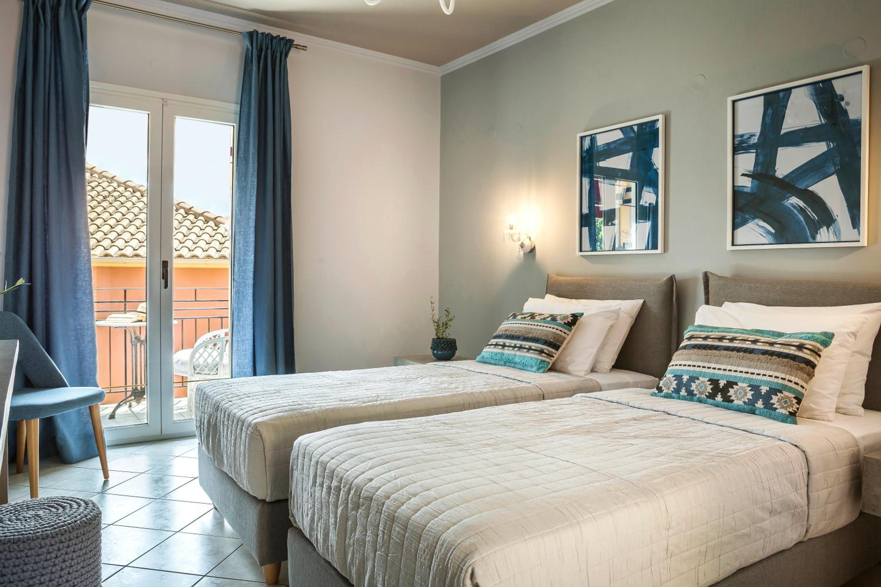 Standard Room with Garden View - Photo 15