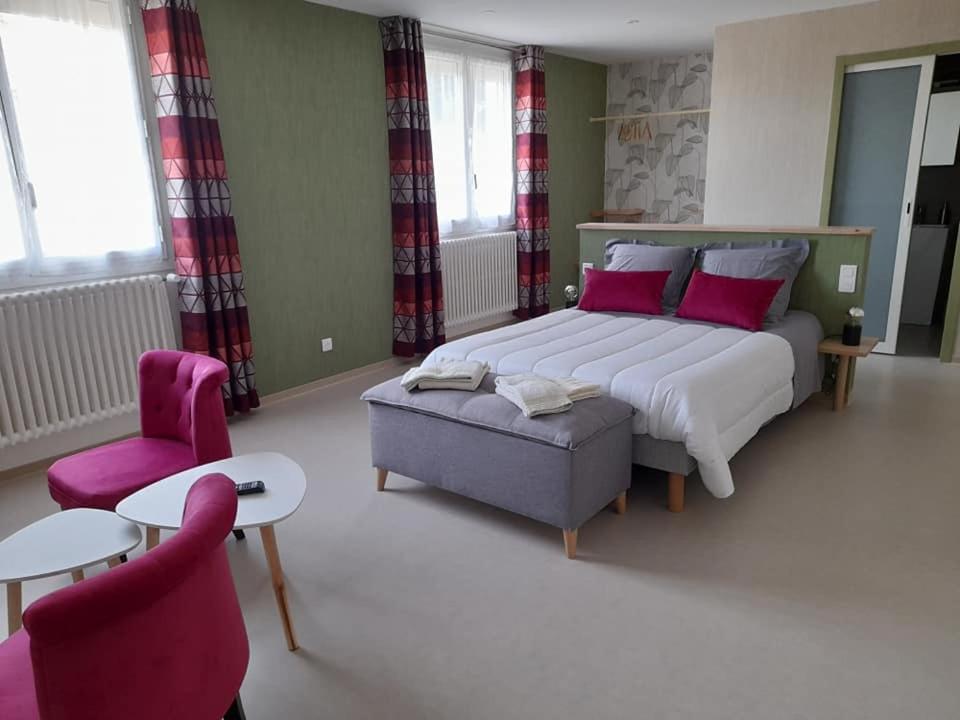 Double Room with Private Bathroom photo 3