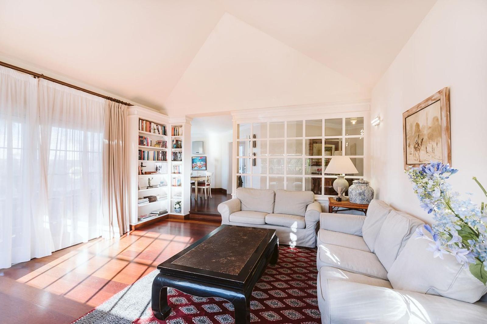 Villa de Tres Habitaciones