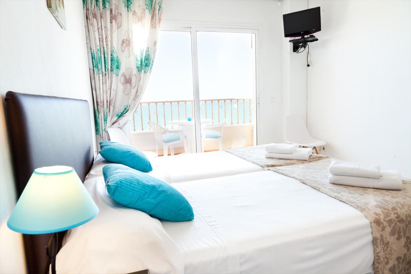 Estudio con vista al mar (2 adultos)