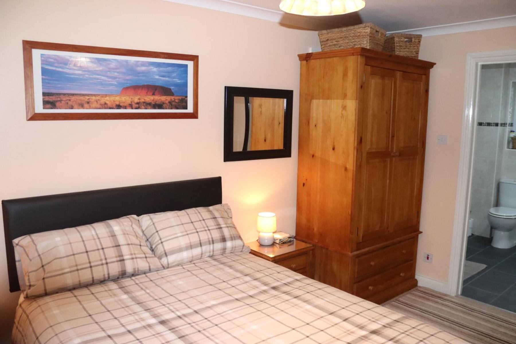 Double Room with Private Bathroom photo 3