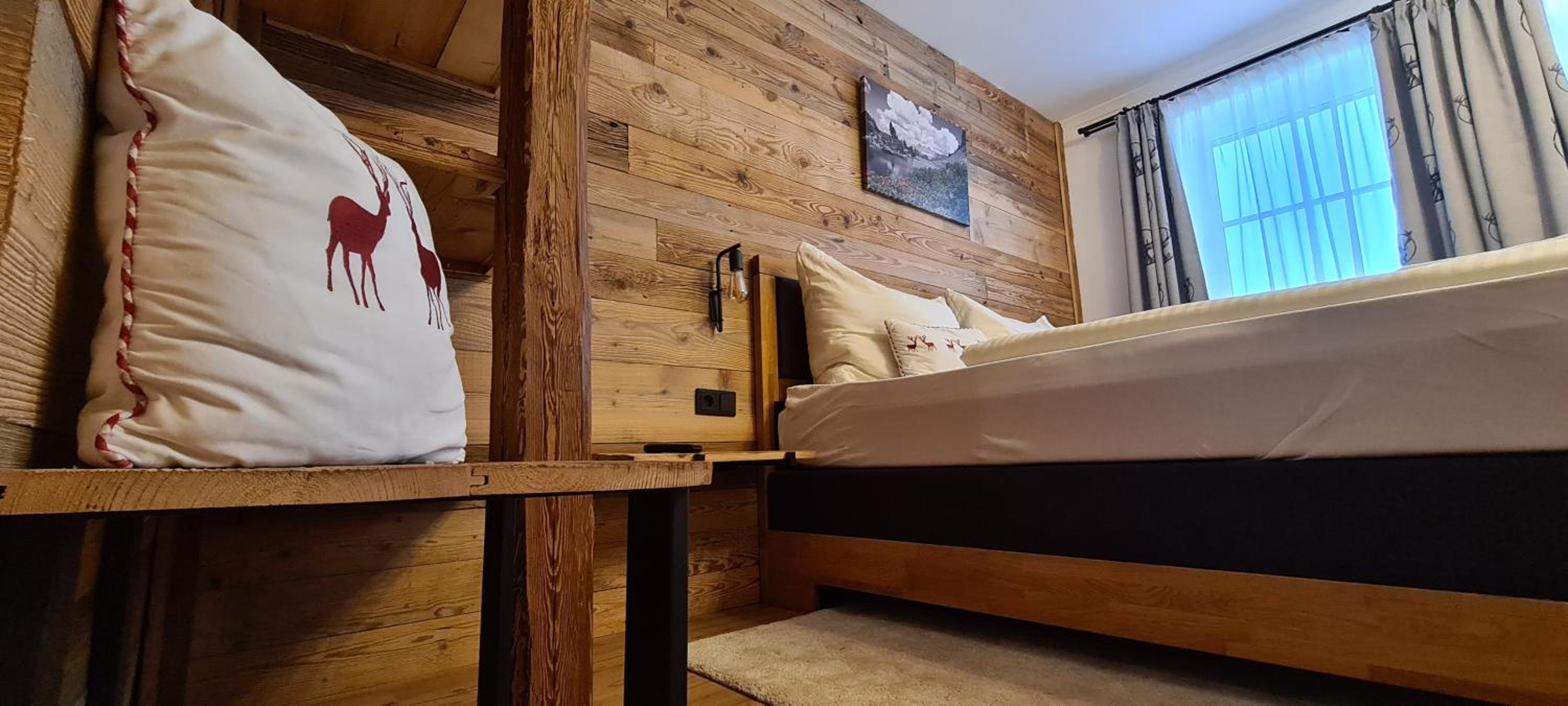 Double Room - Photo 7