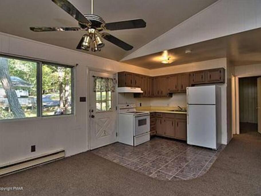 Three-Bedroom Chalet - Photo 4