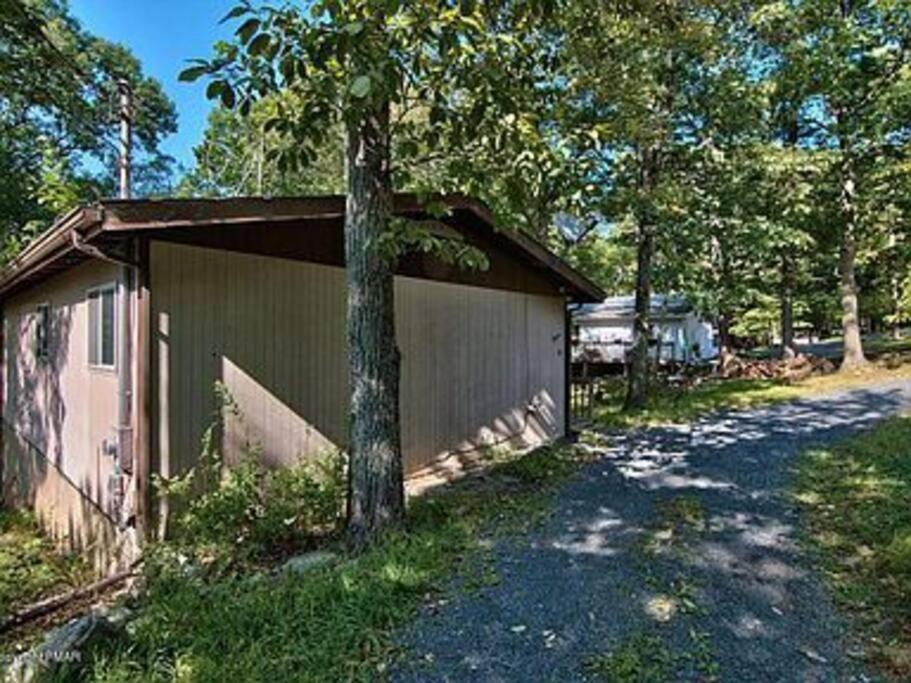 Three-Bedroom Chalet - Photo 2