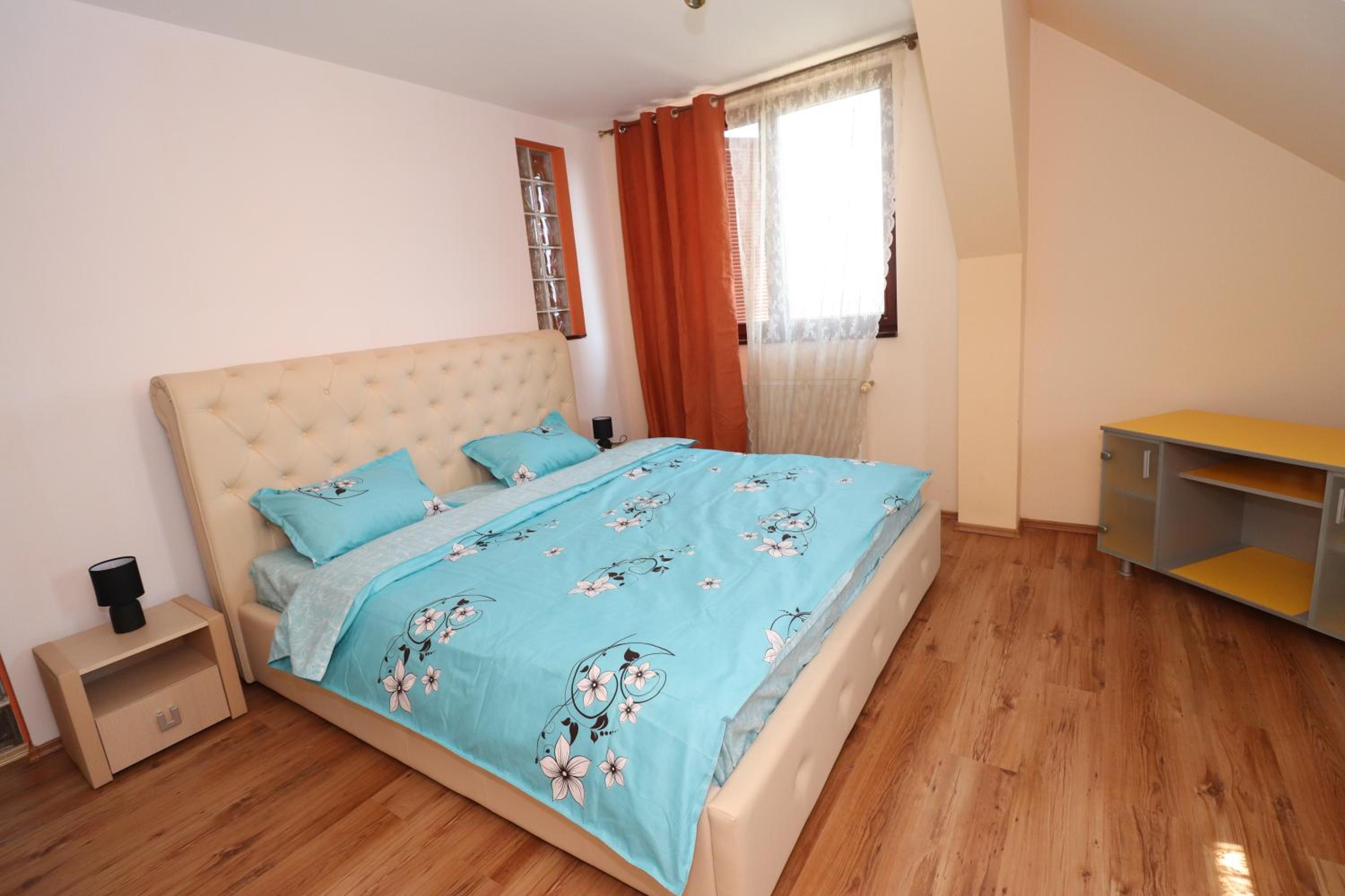 Double Room - Photo 1