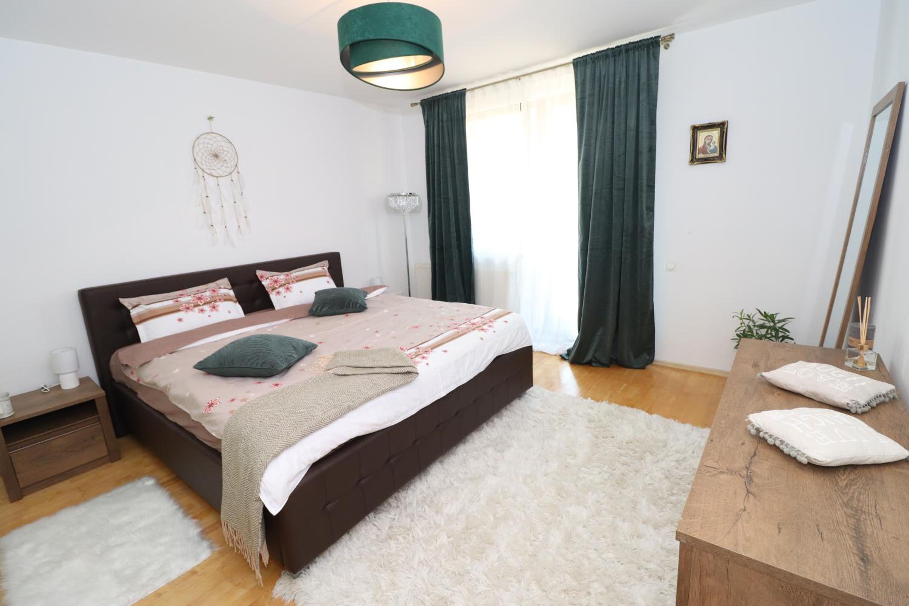 Family Room - Photo 1