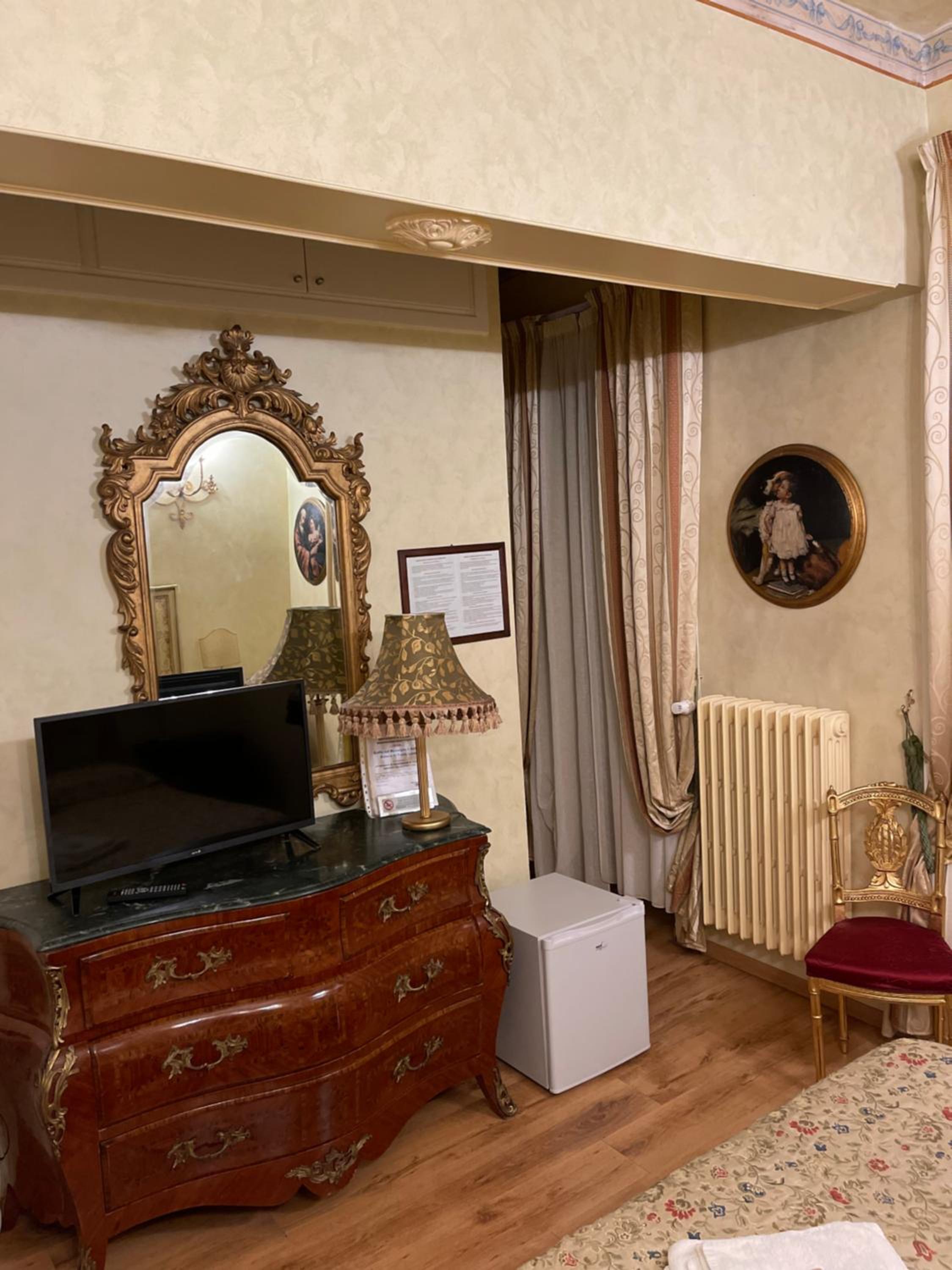 Double Room with Balcony photo 3