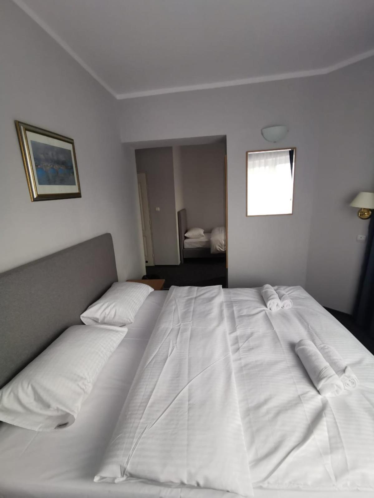 Triple Room - Photo 4