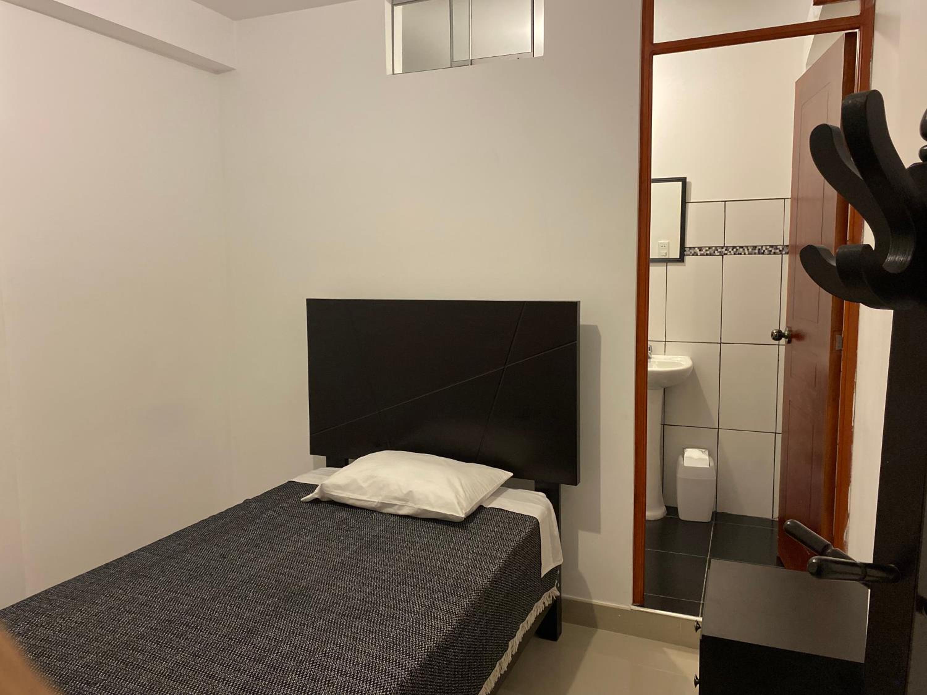Single Room photo 2