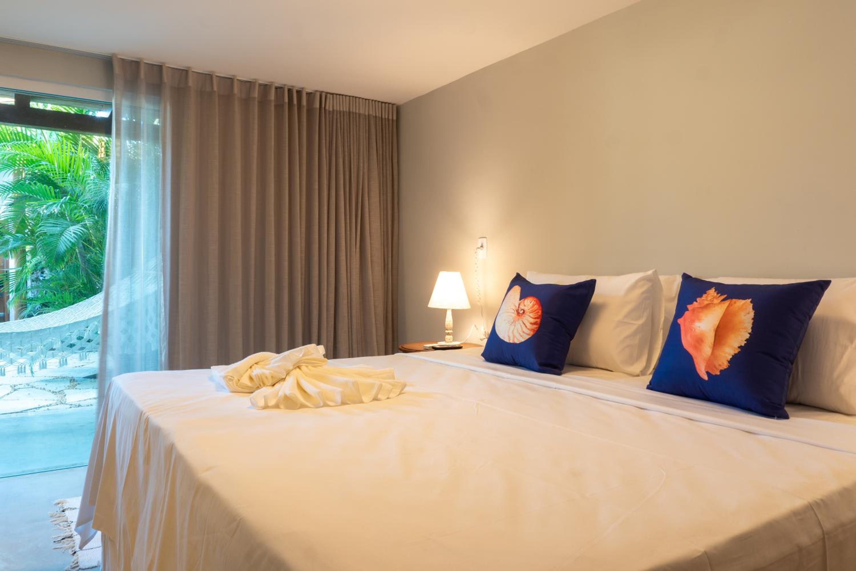 Deluxe Suite - Photo 11