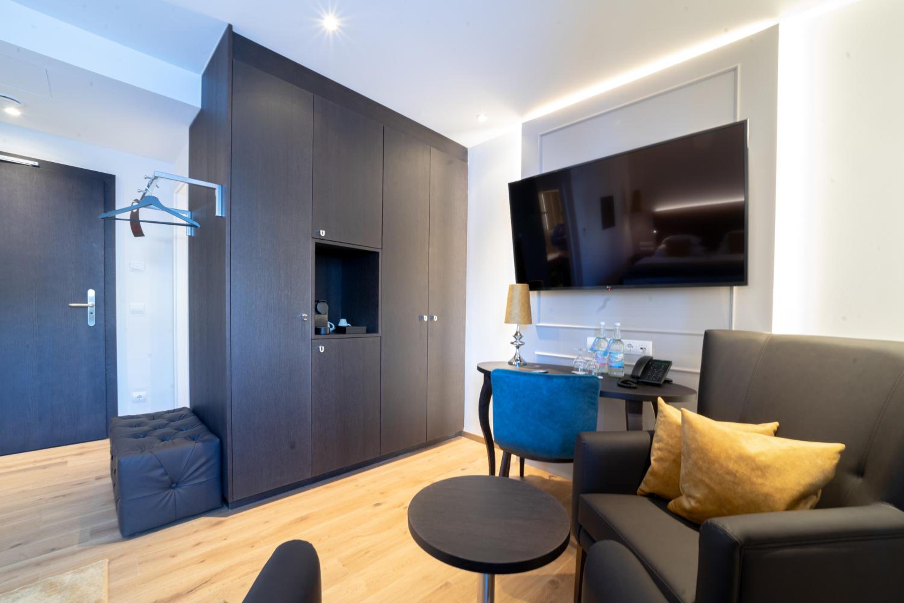 Deluxe Double Room photo 2