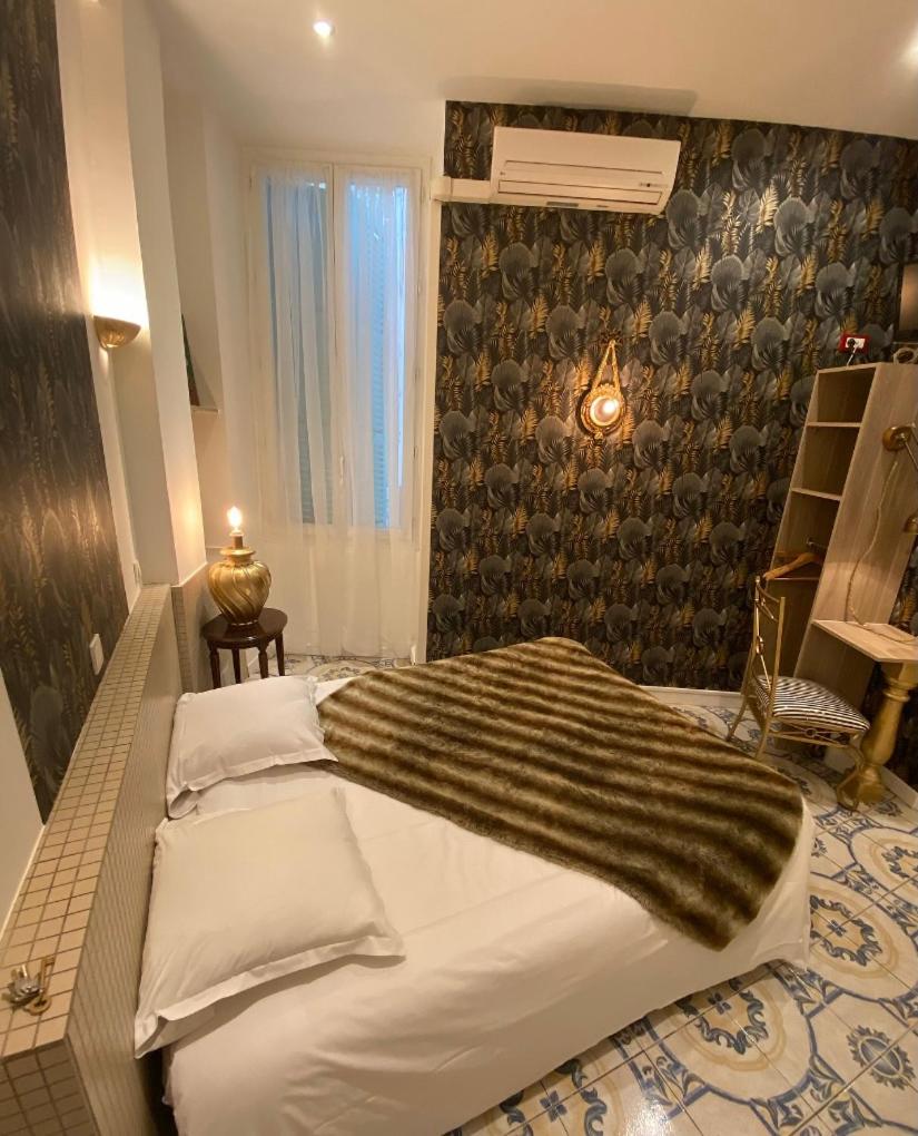 Double Room - Photo 7