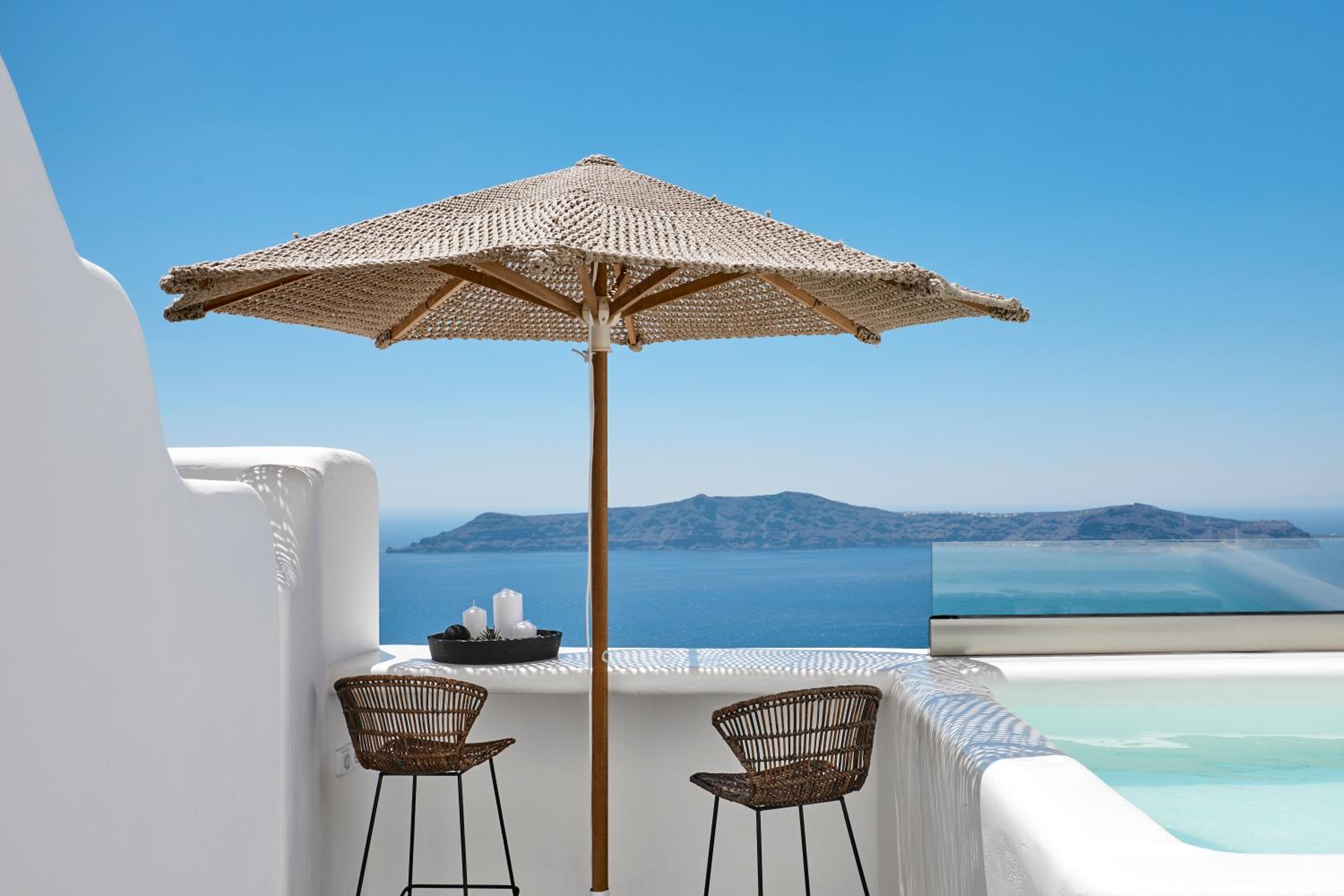 Premium Cave Suite with Outdoor Plunge Pool - Photo 6