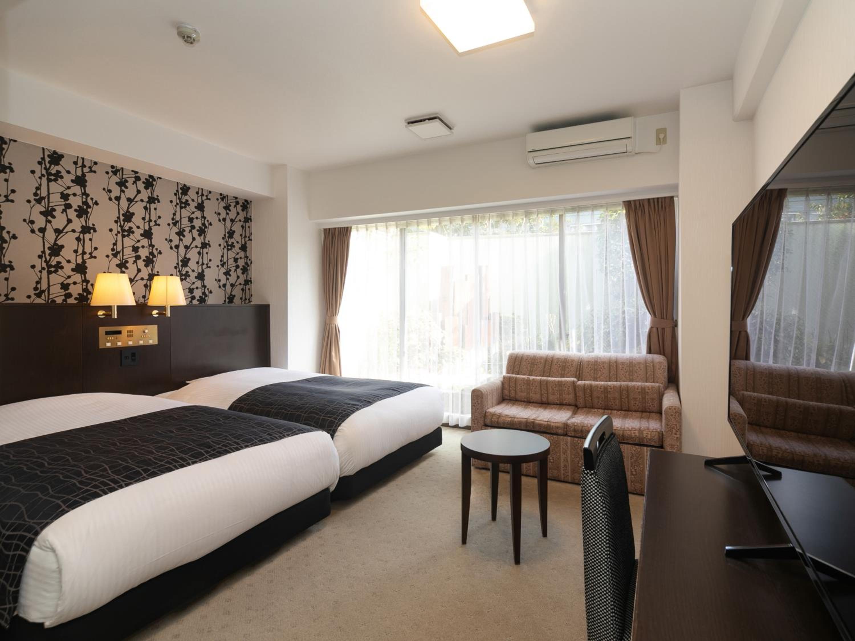 Superior Twin Room - Non-Smoking