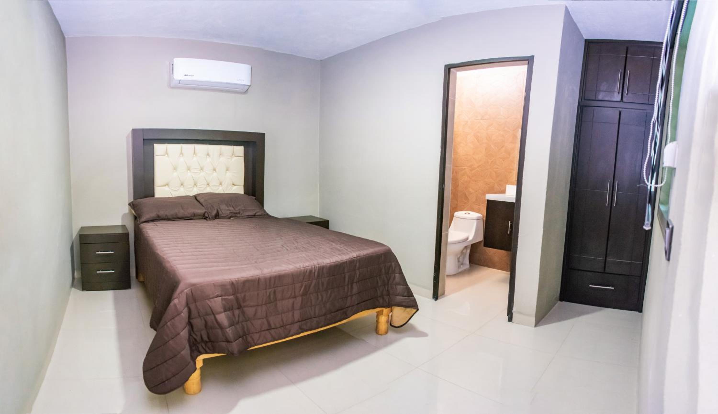 Budget Double Room - Photo 1