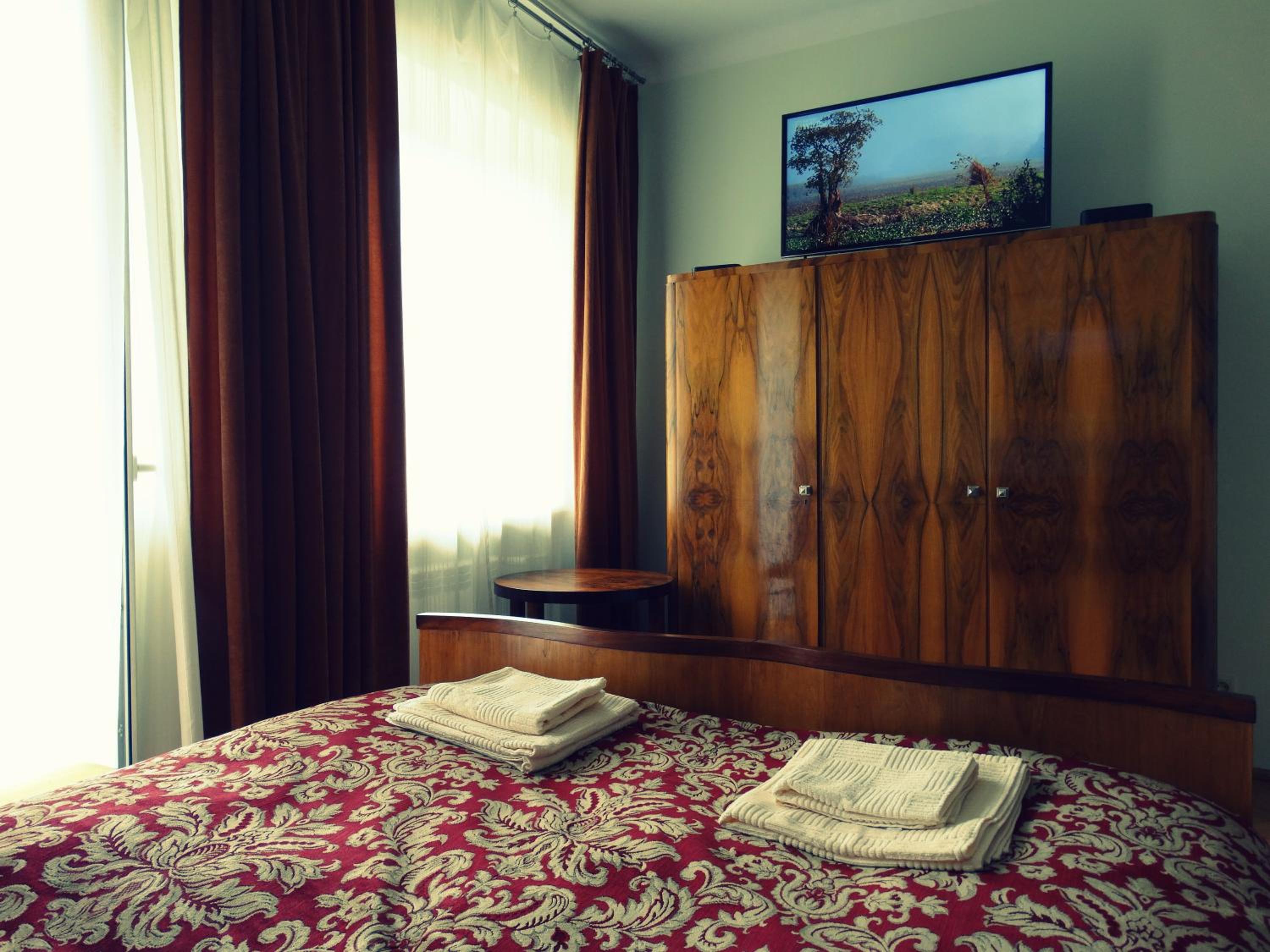 Apartment with Balcony - Photo 51