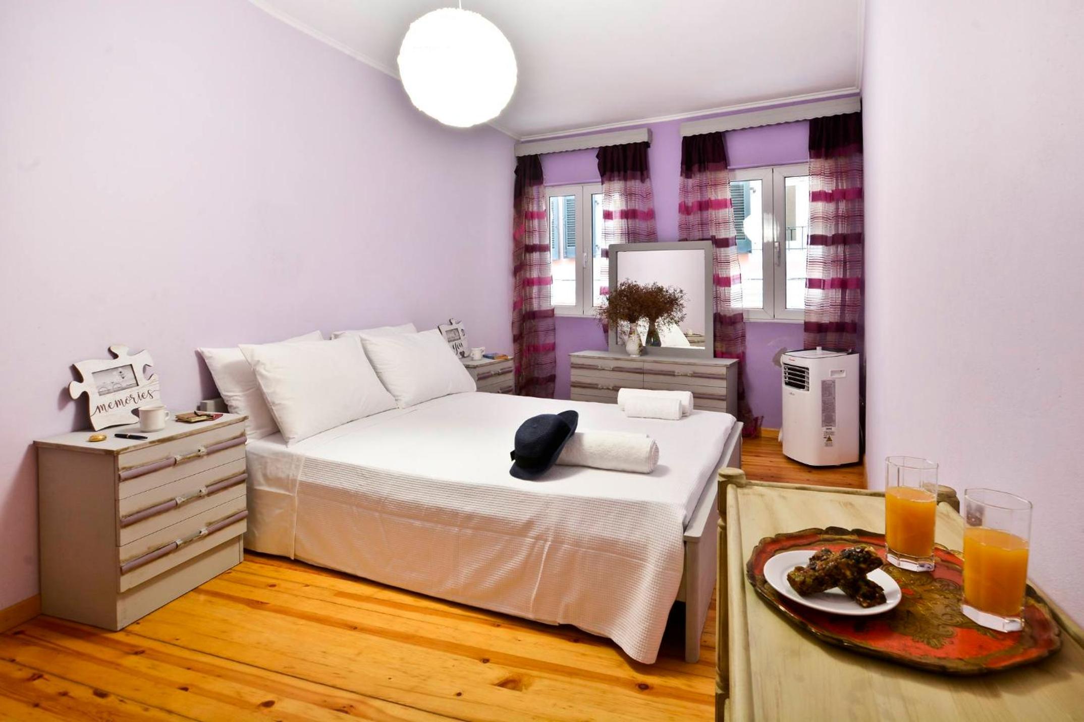 Two-Bedroom Apartment - Photo 9