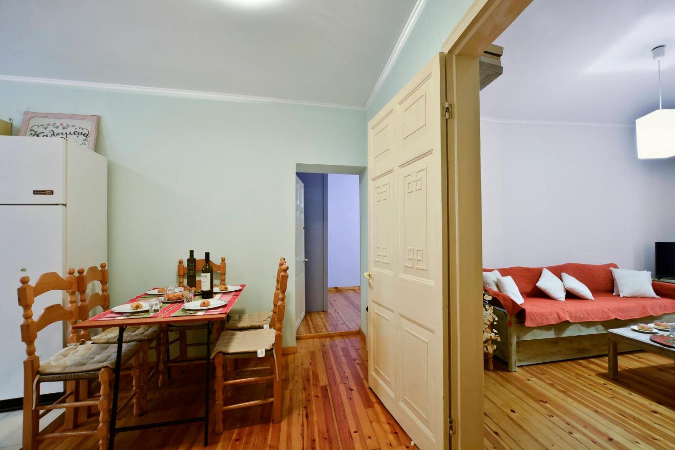 Two-Bedroom Apartment - Photo 17