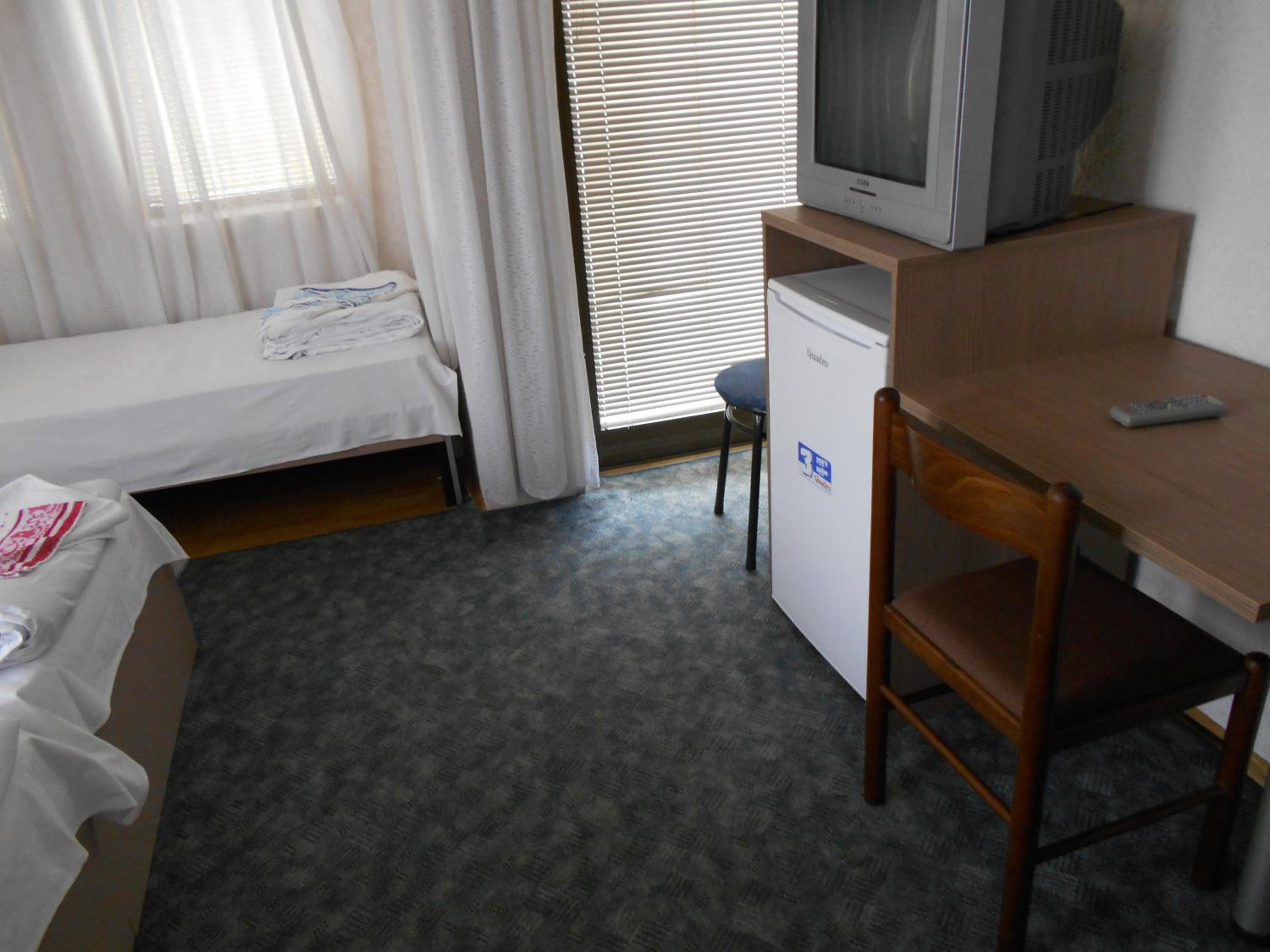 Triple Room - Photo 8