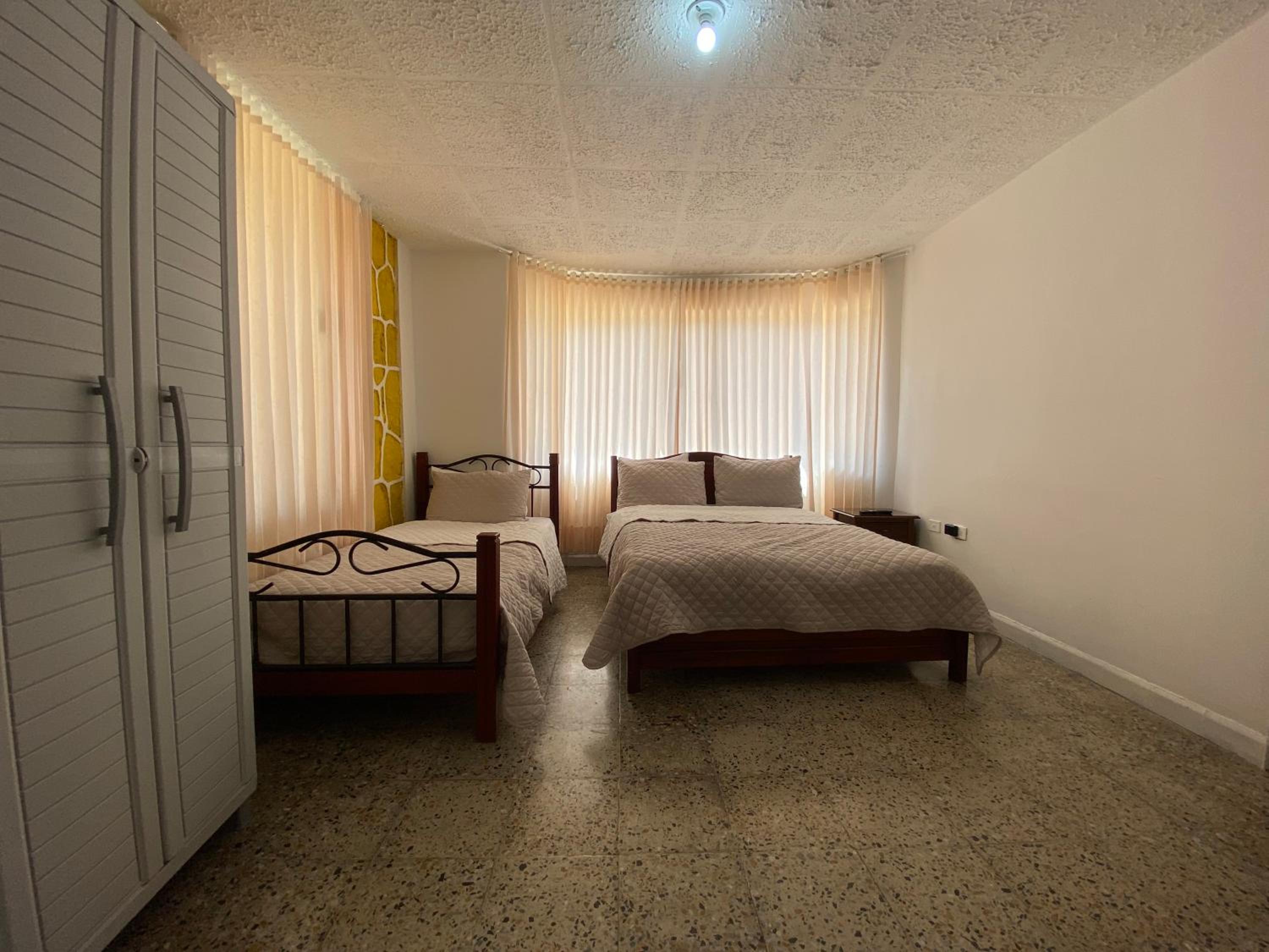 Standard Twin Room photo 1