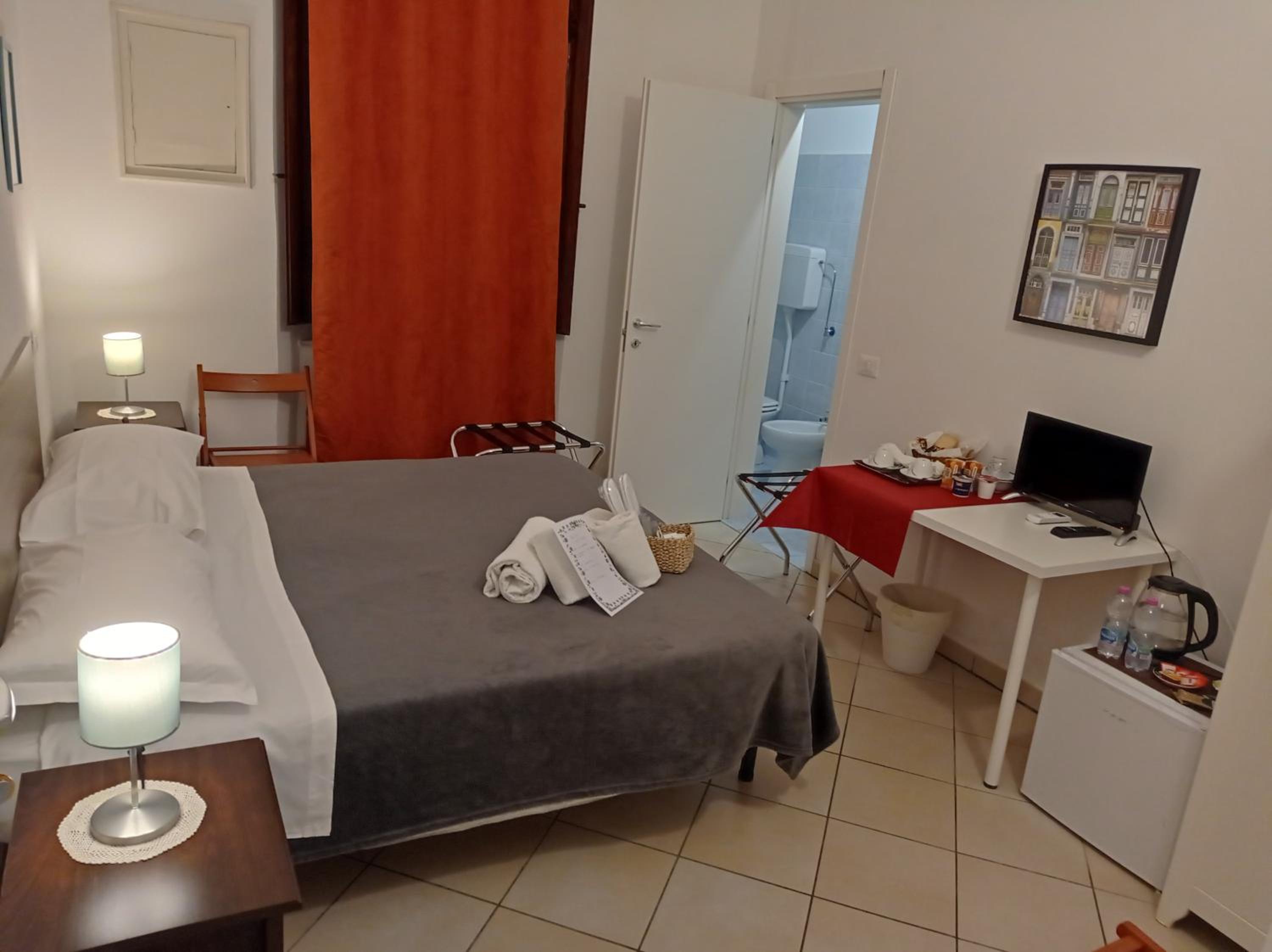 Double or Twin Room with Private Bathroom