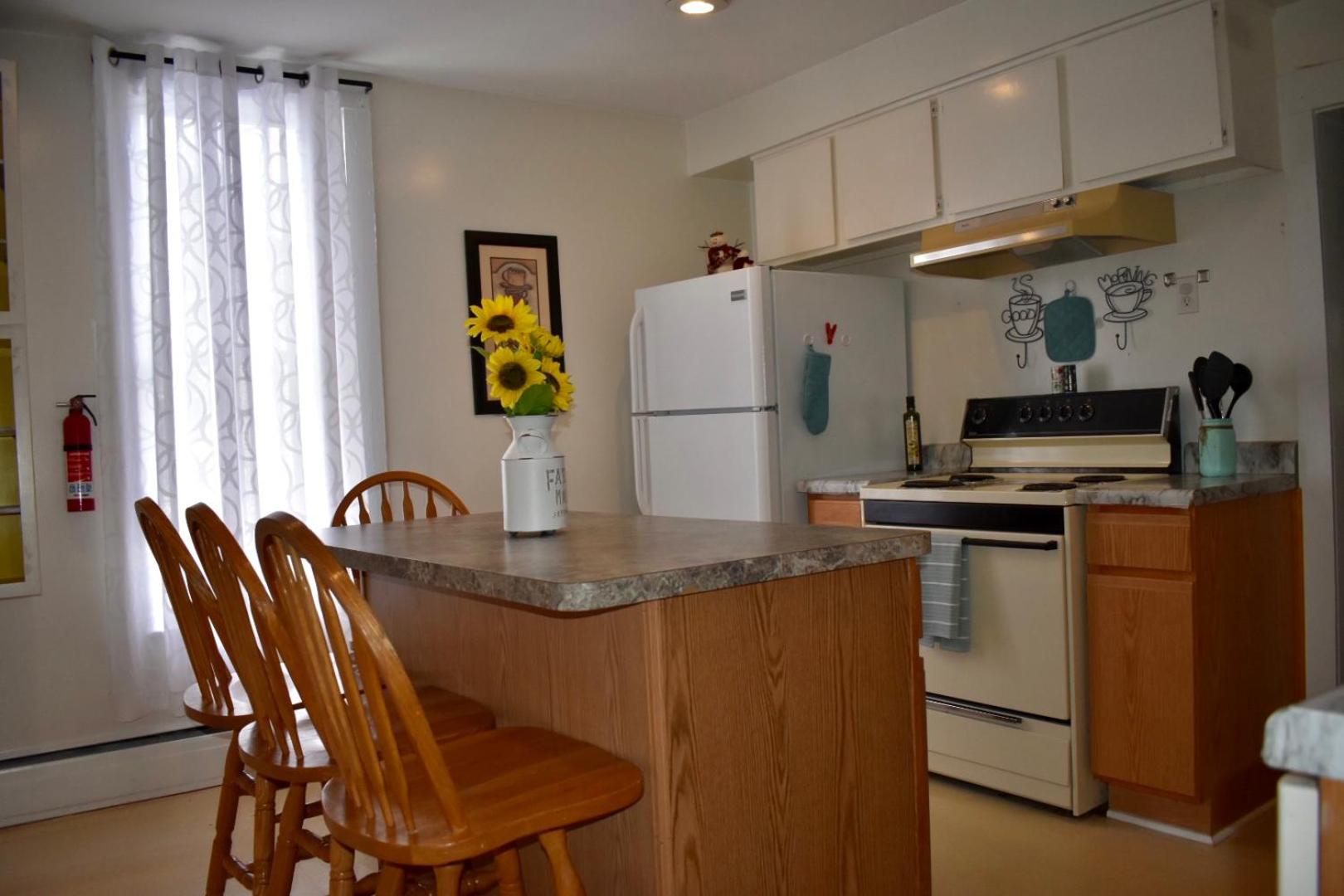 Apartment - Photo 2