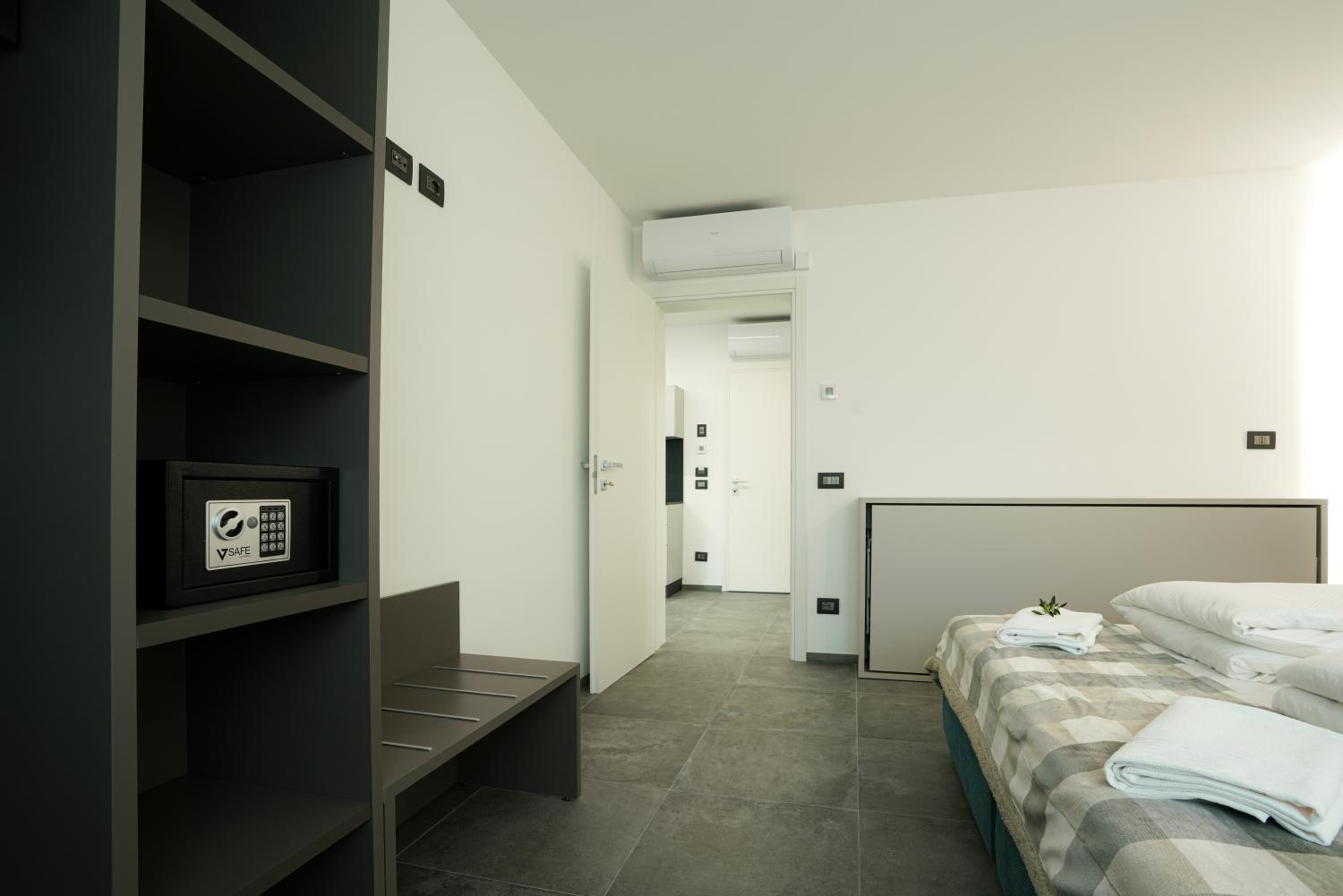Apartment with Terrace photo 2