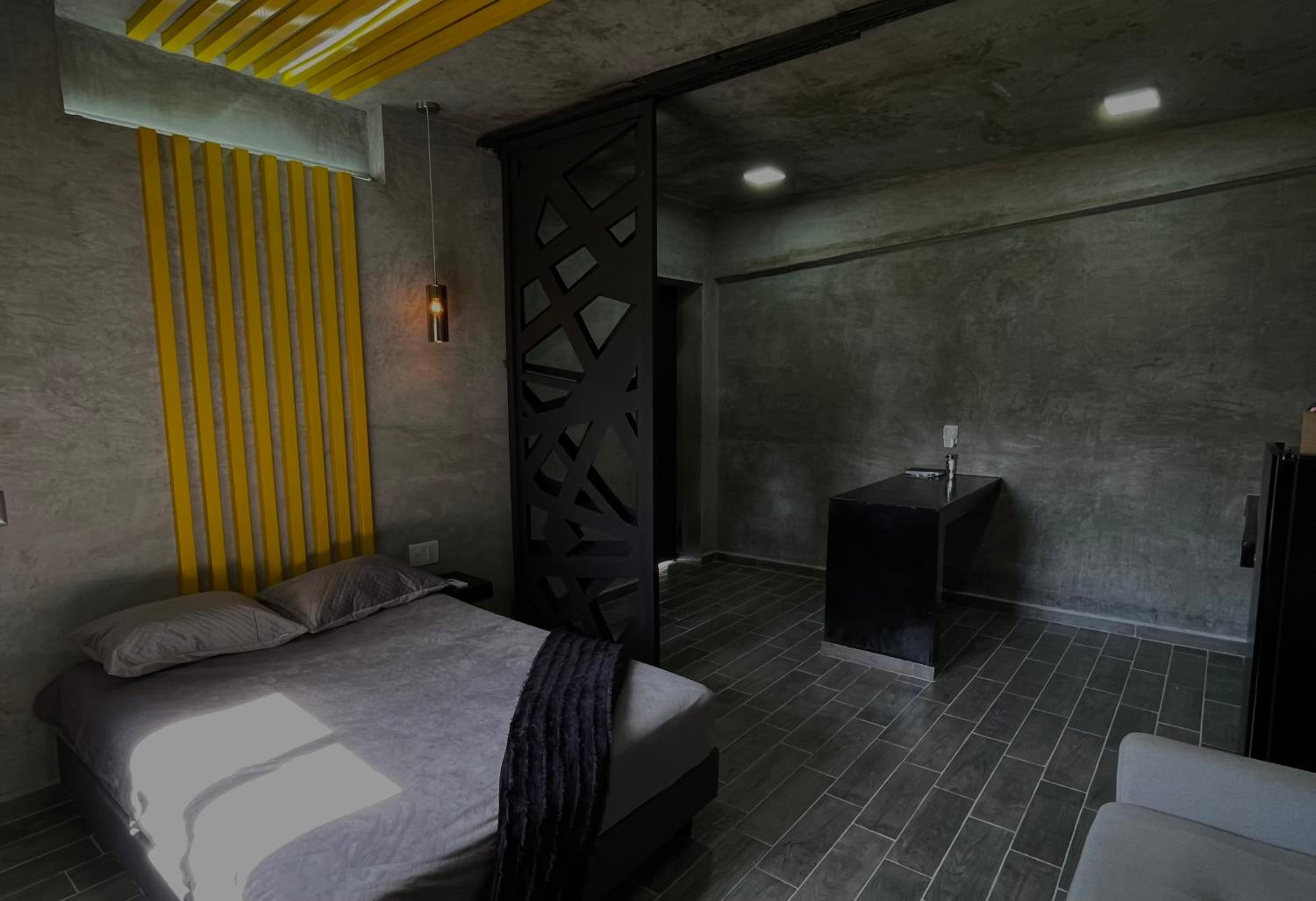 Apartment - Ground Floor - Photo 2
