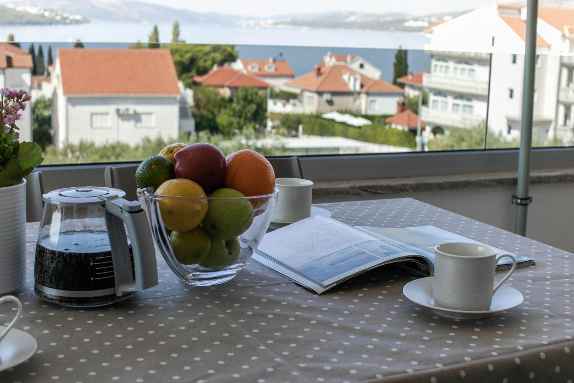 Apartment with Sea View photo 3