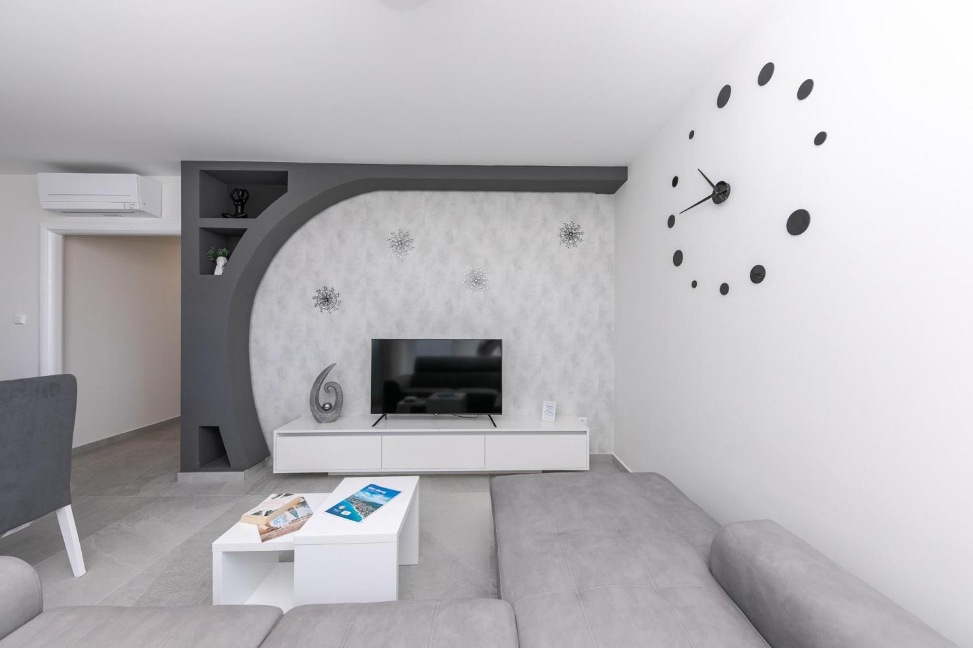 Apartment with Sea View photo 1