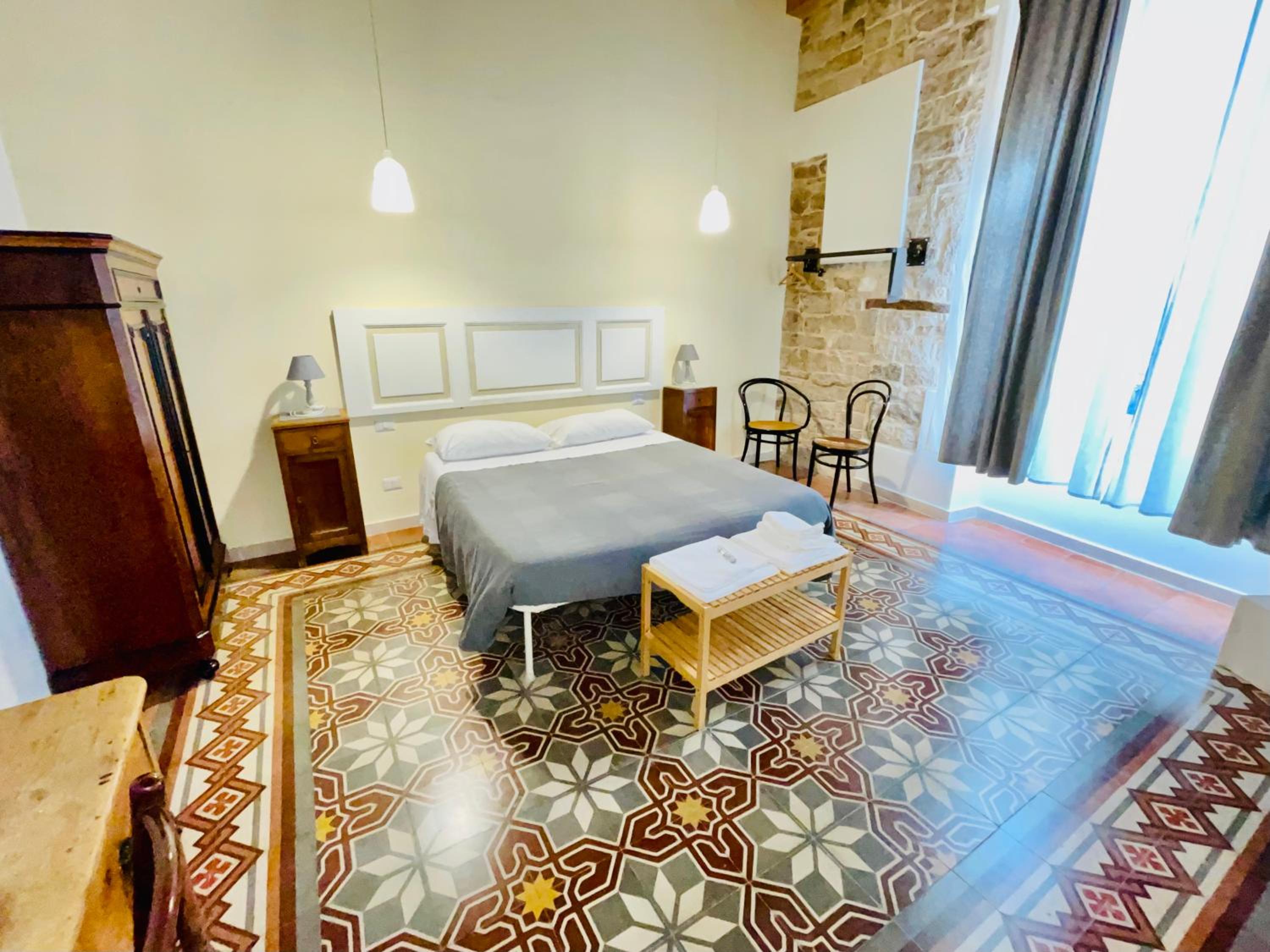 Double Room with Private Bathroom photo 1