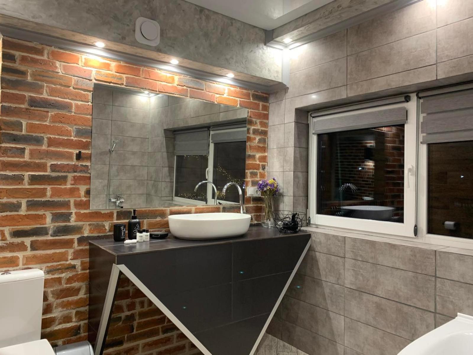 Family Room With Private Bathroom photo 3