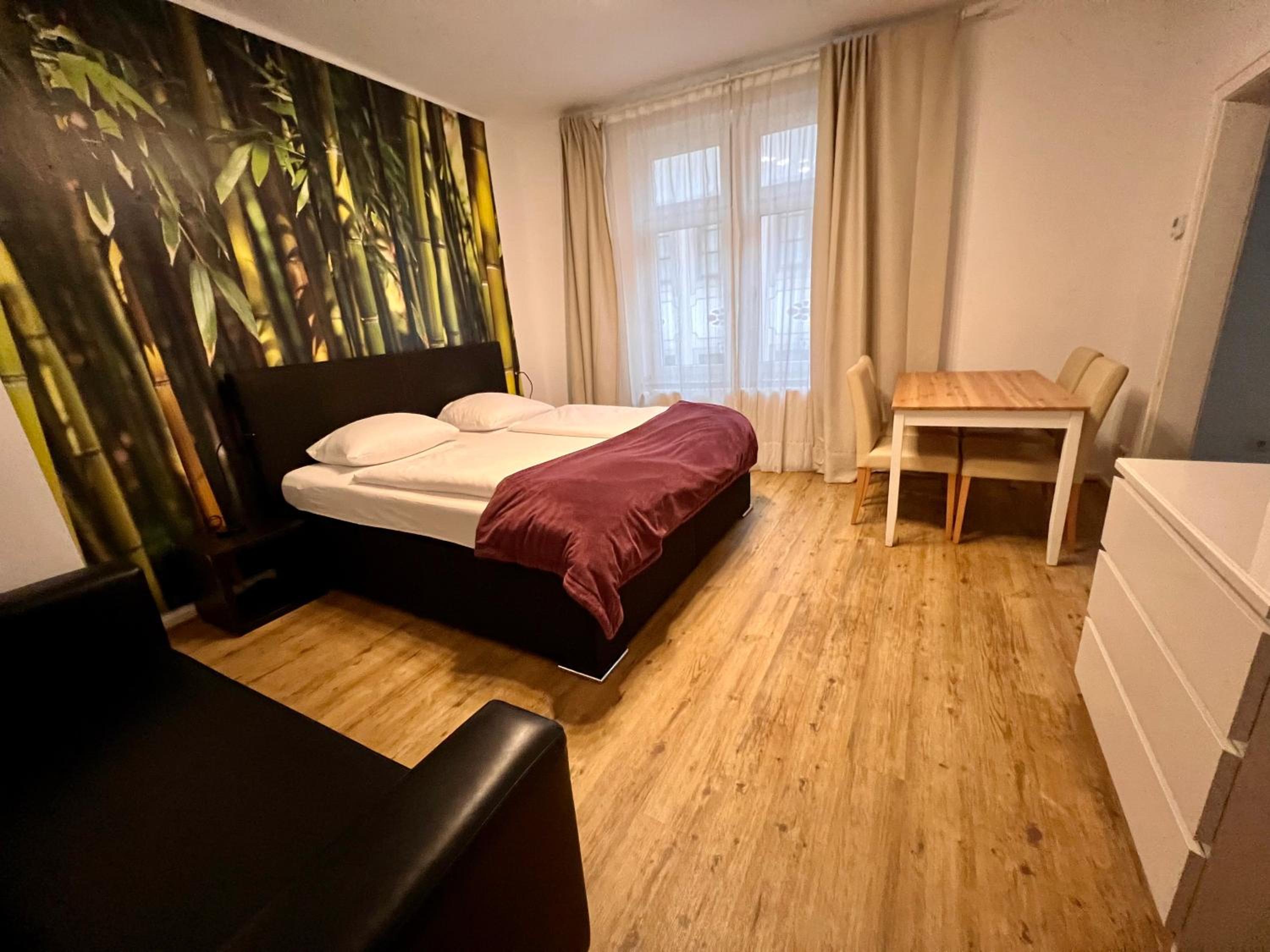 Three-Bedroom Apartment No Rhine River View  - Photo 8