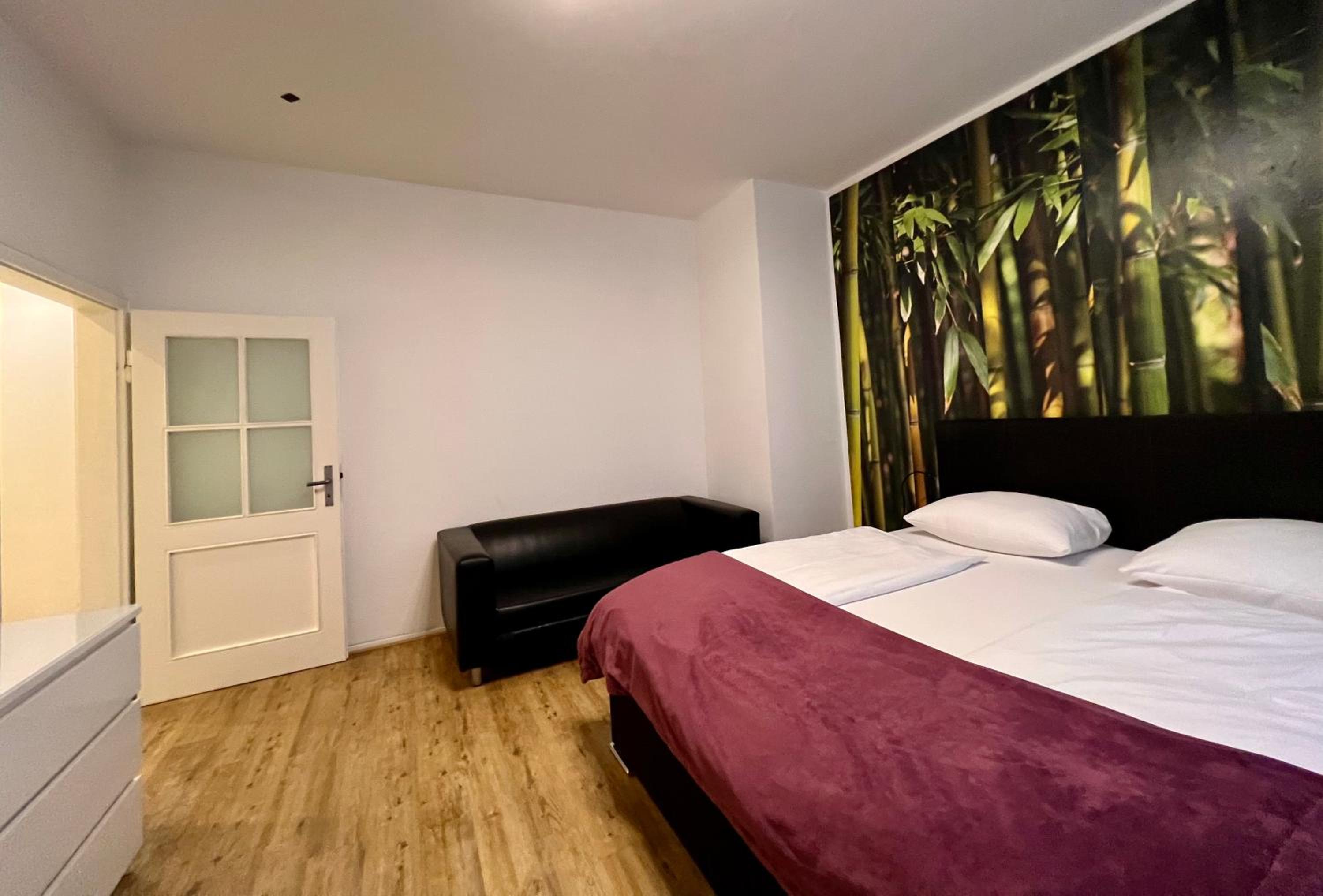 Three-Bedroom Apartment No Rhine River View  - Photo 6