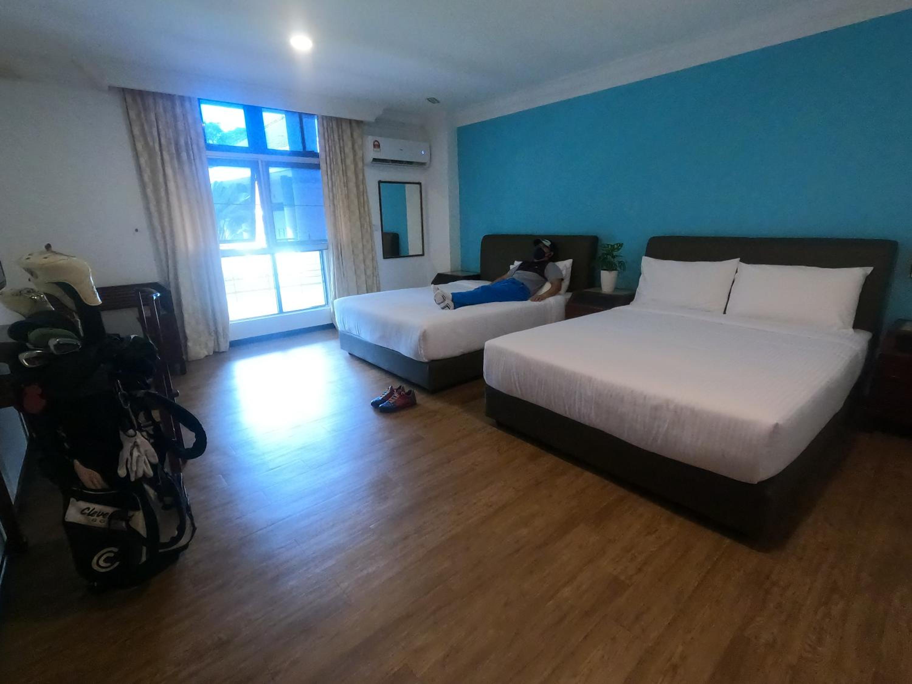 Family Double Room - Photo 12