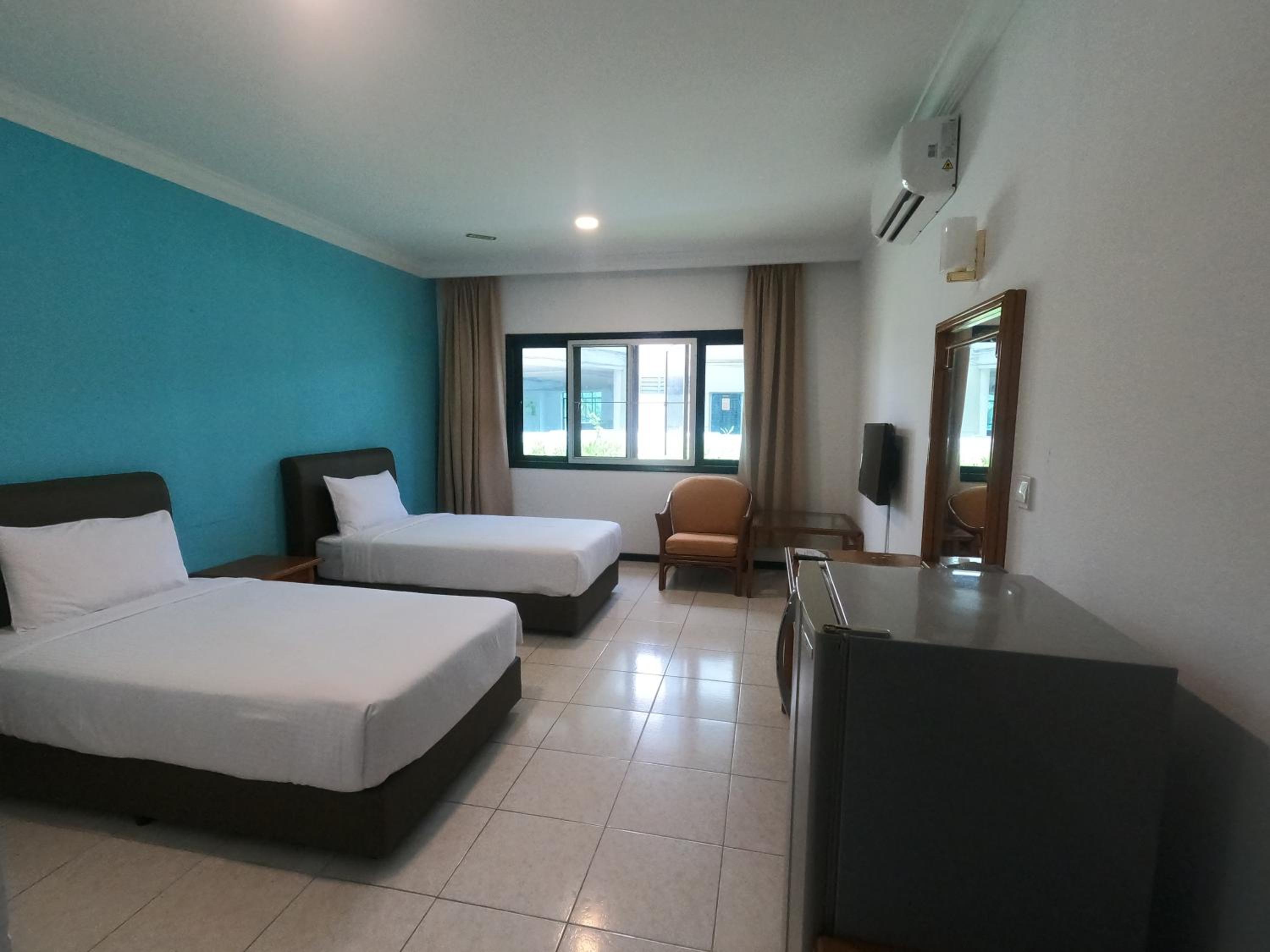 Superior Twin Room - Photo 1