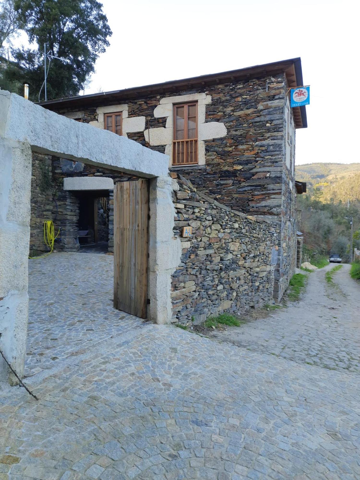 Two-Bedroom House - Photo 15