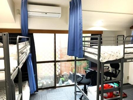 Economy Triple Room photo 1