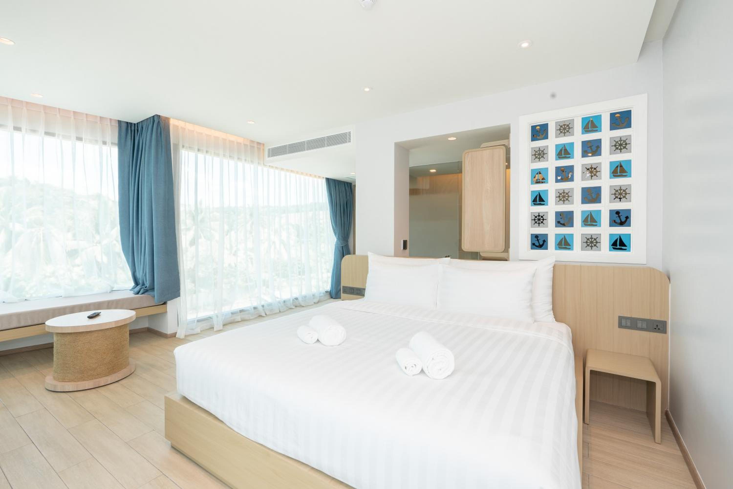 Suite with private jacuzzi pool - Photo 1