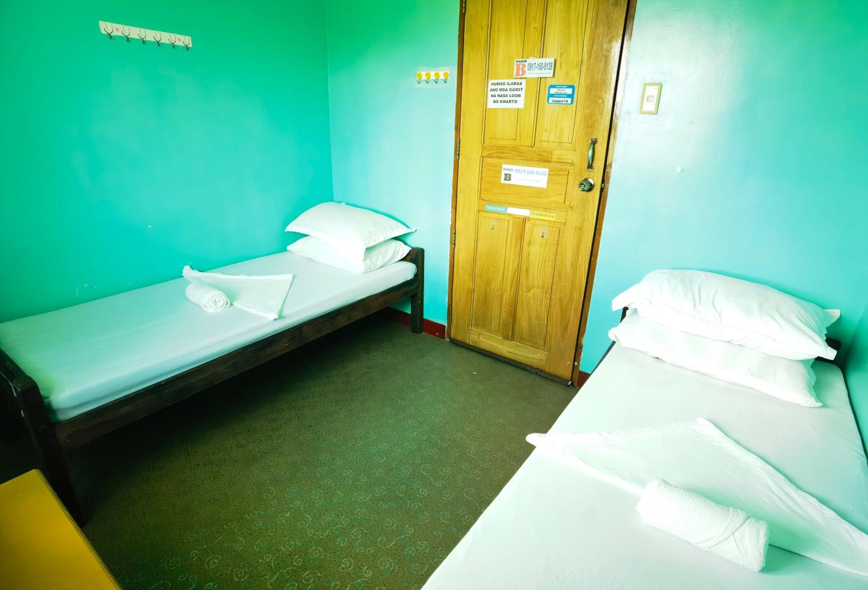 Standard Twin Room - Photo 2