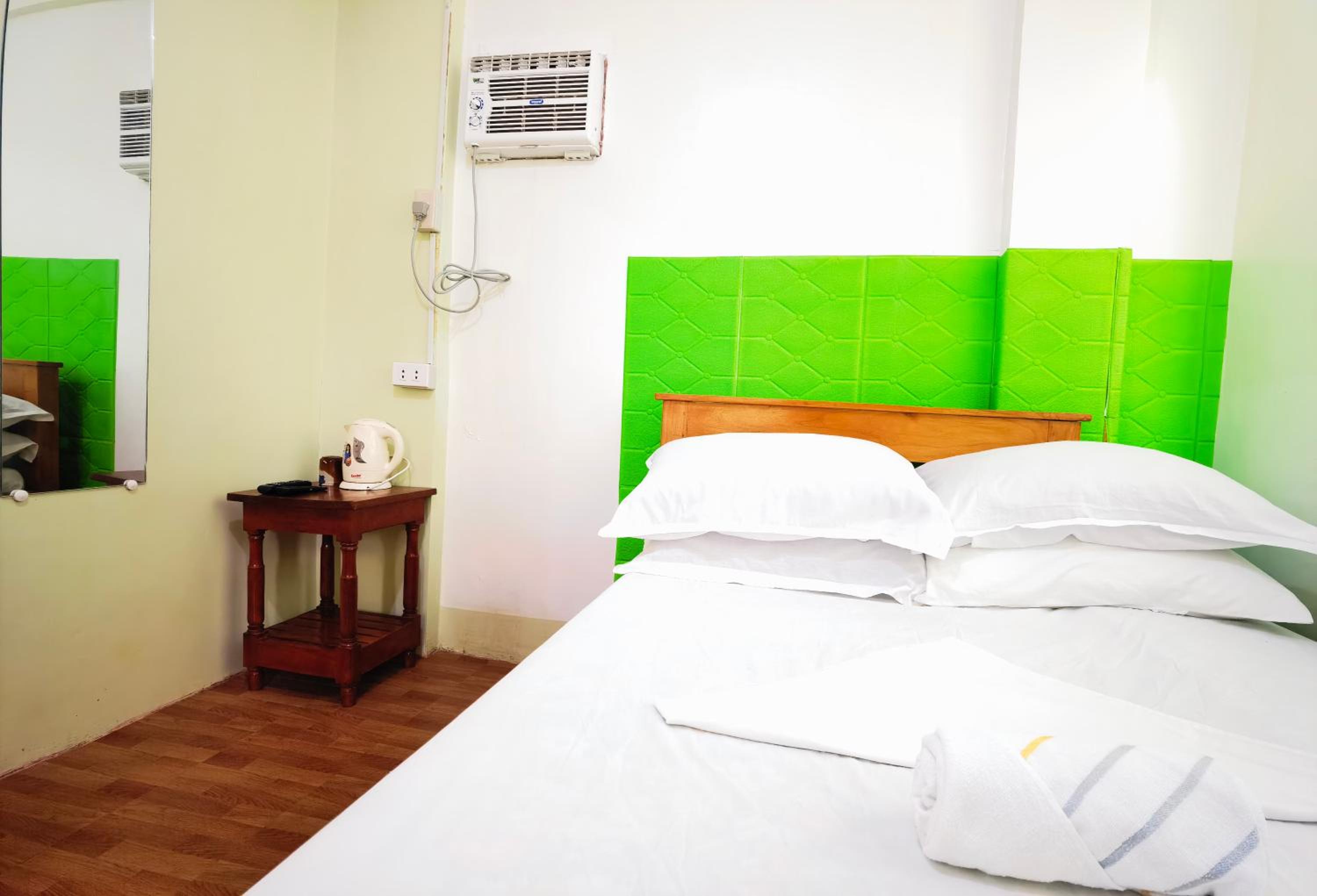 Deluxe Room - Photo 1