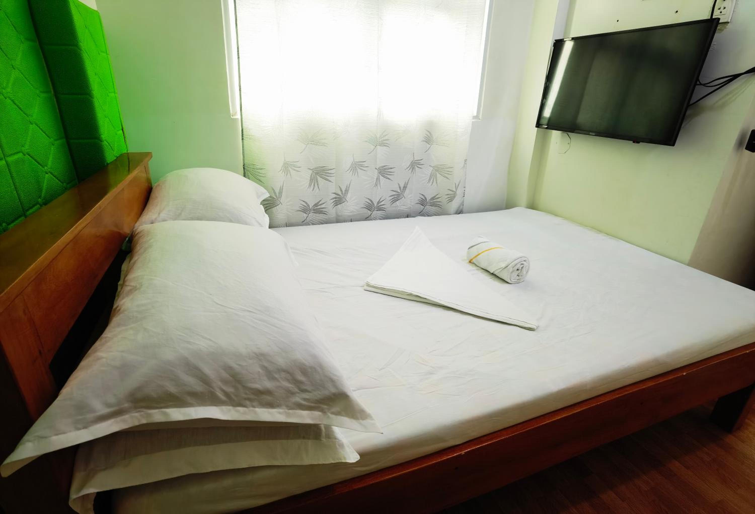 Deluxe Room - Photo 3