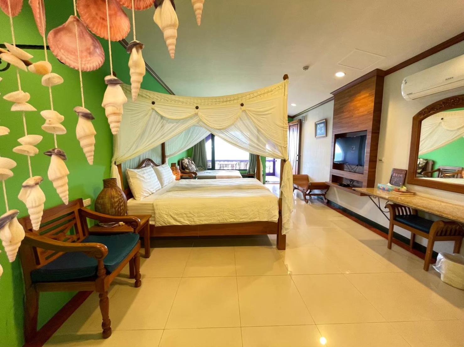 Double Room with Balcony and Sea View photo 3