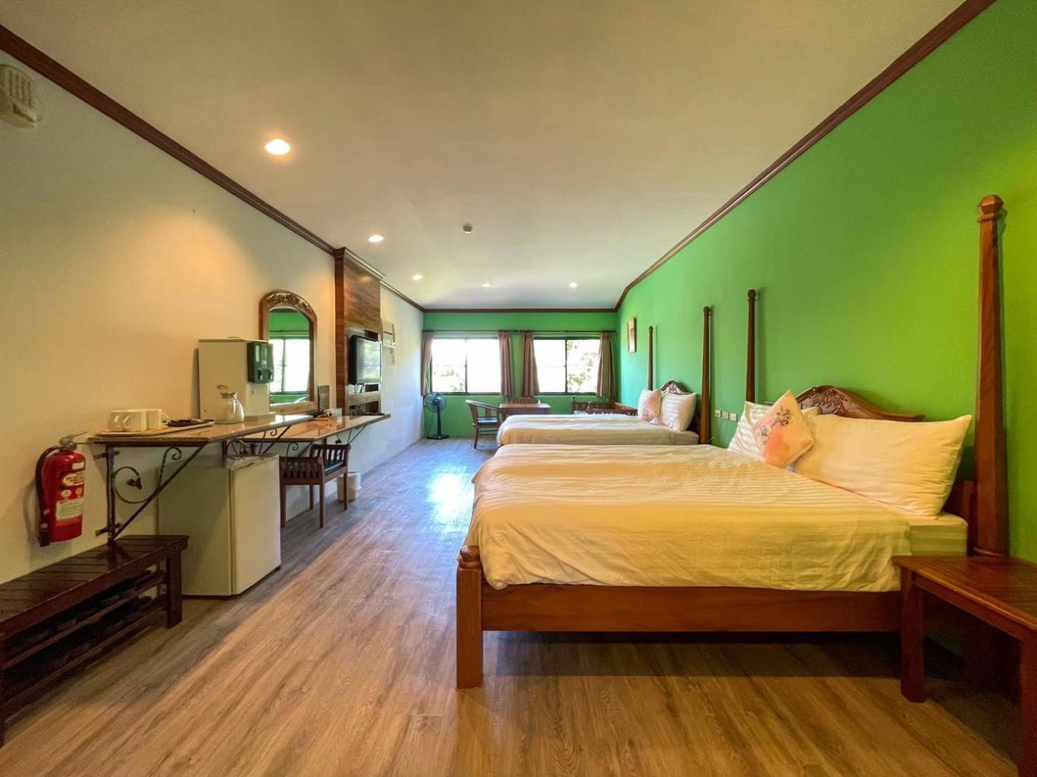 Quadruple Room with Bathroom photo 2