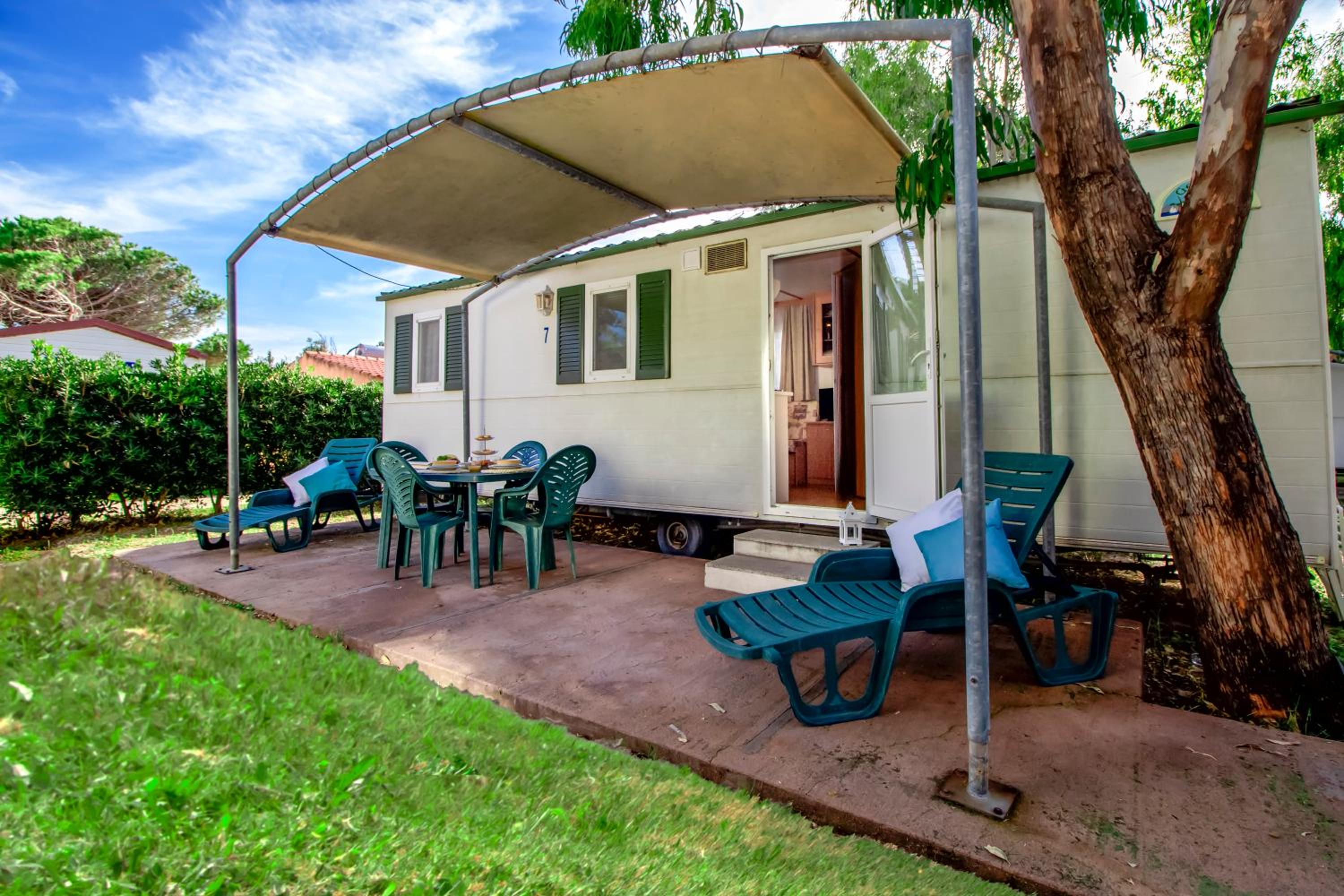 Mobile Home photo 2
