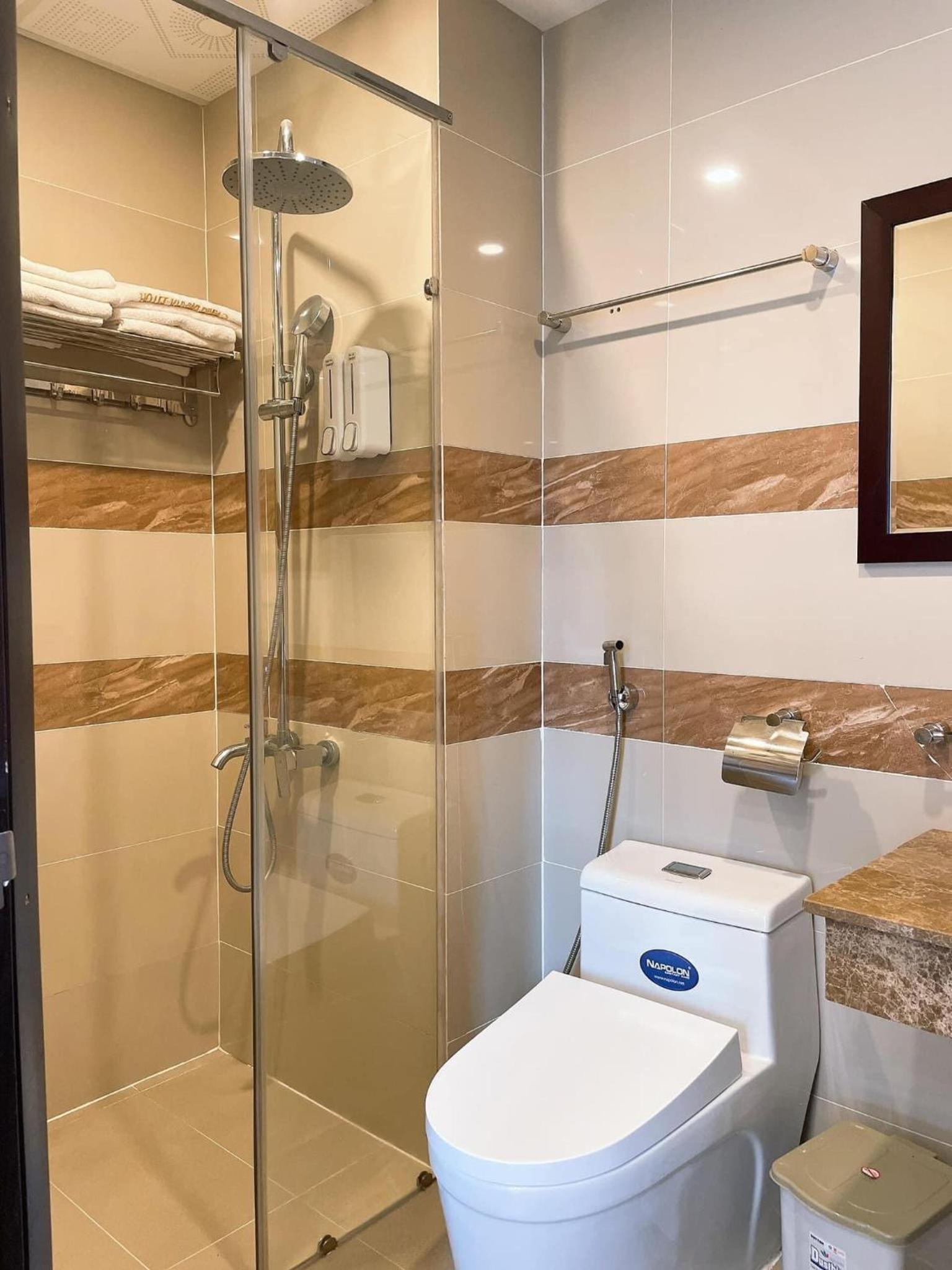 Standard Double Room - Photo 11