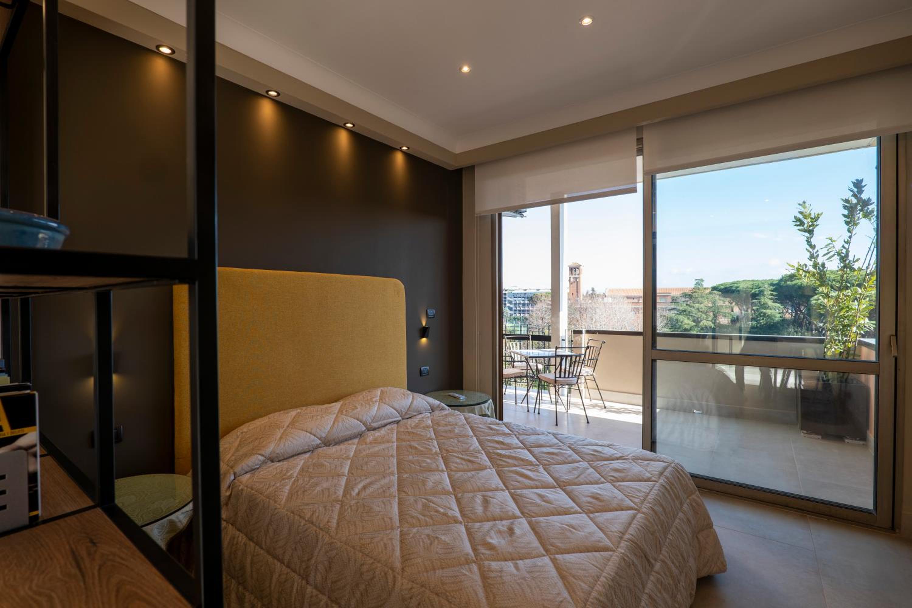 Two-Bedroom Deluxe Apartment photo 1