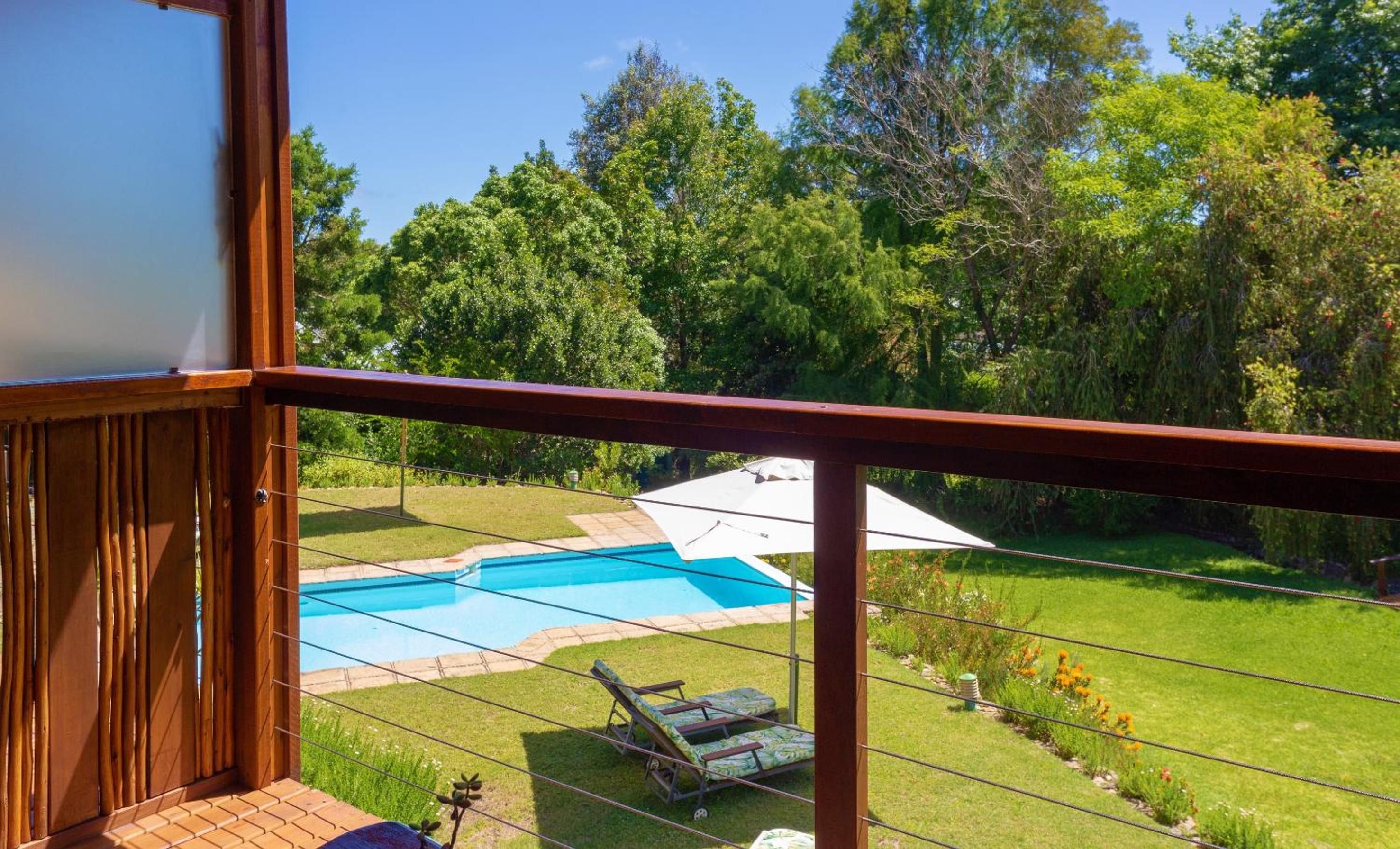 King Room with Pool View - Photo 9